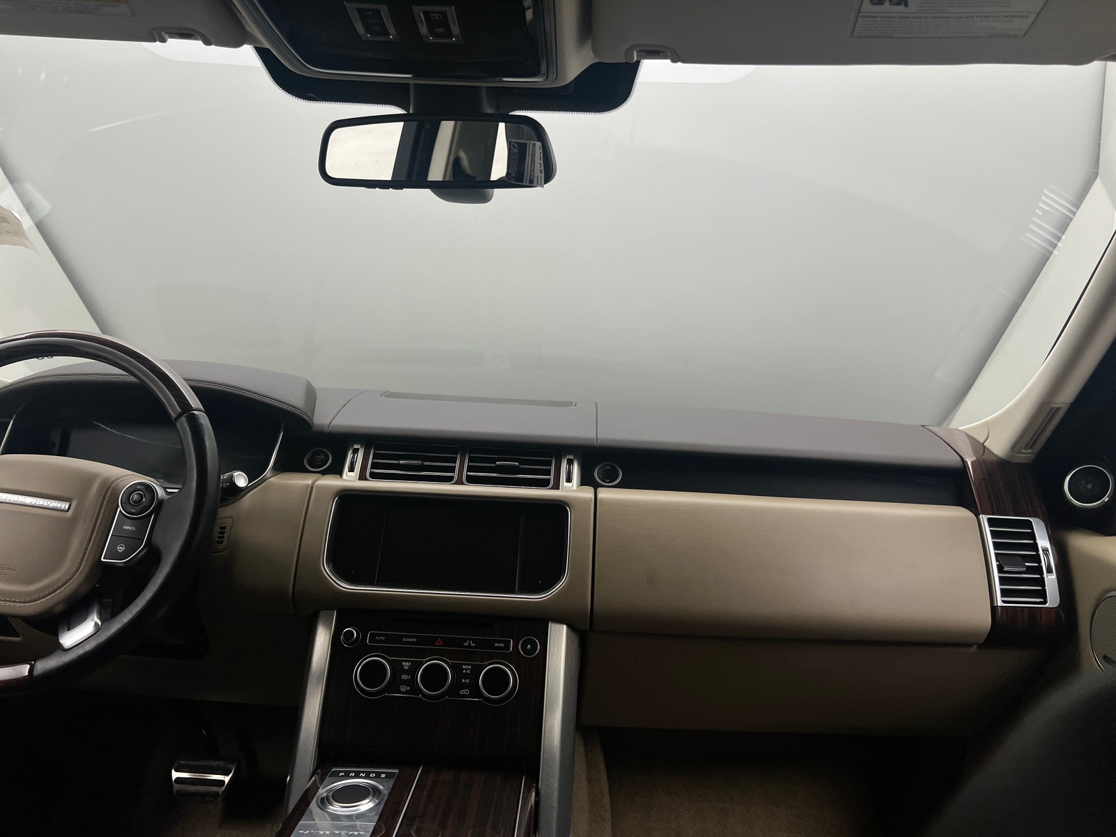 Thumbnail: 2016 Land Rover Range Rover - 2