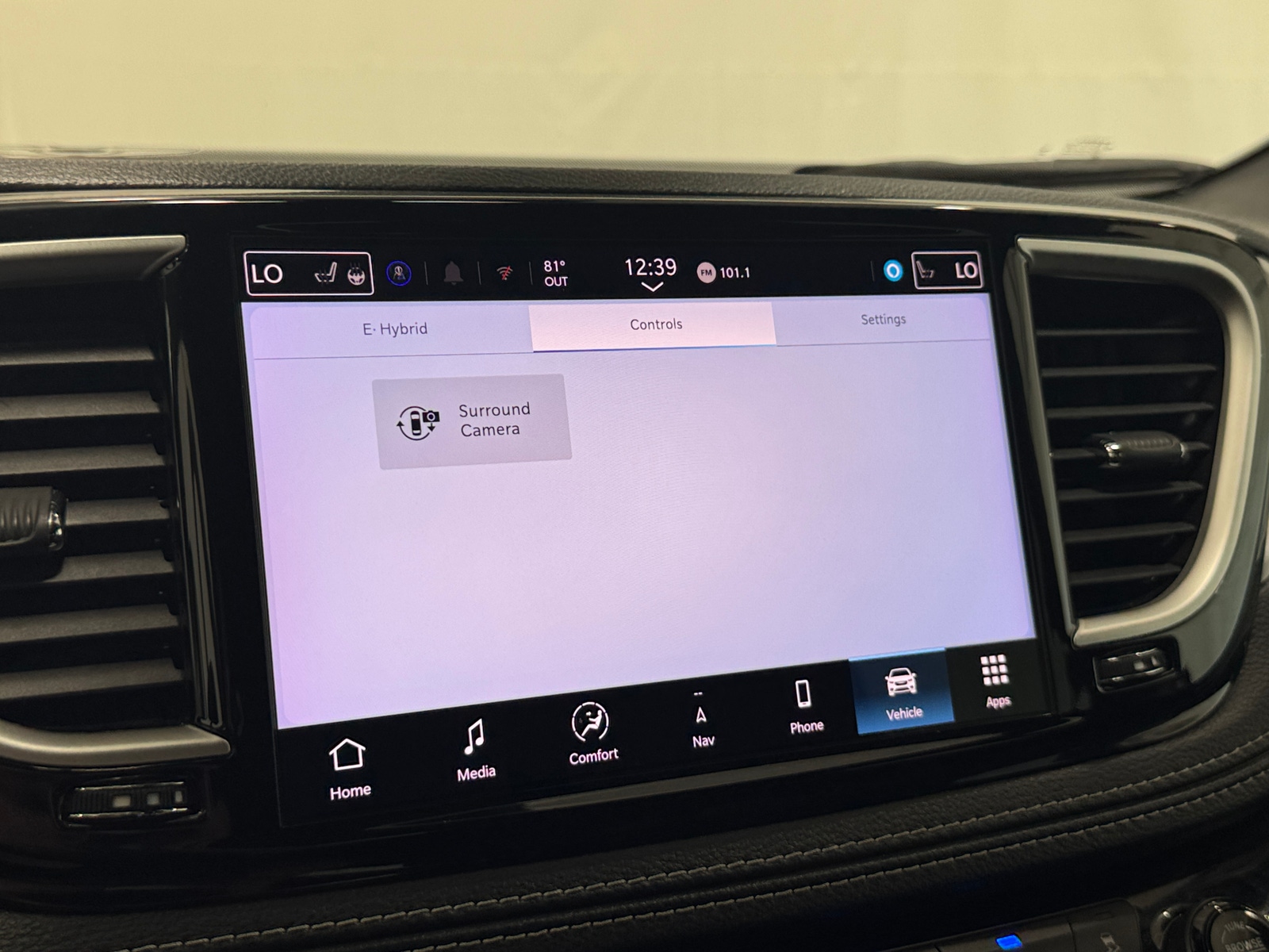 Thumbnail: 2024 Chrysler Pacifica - 3