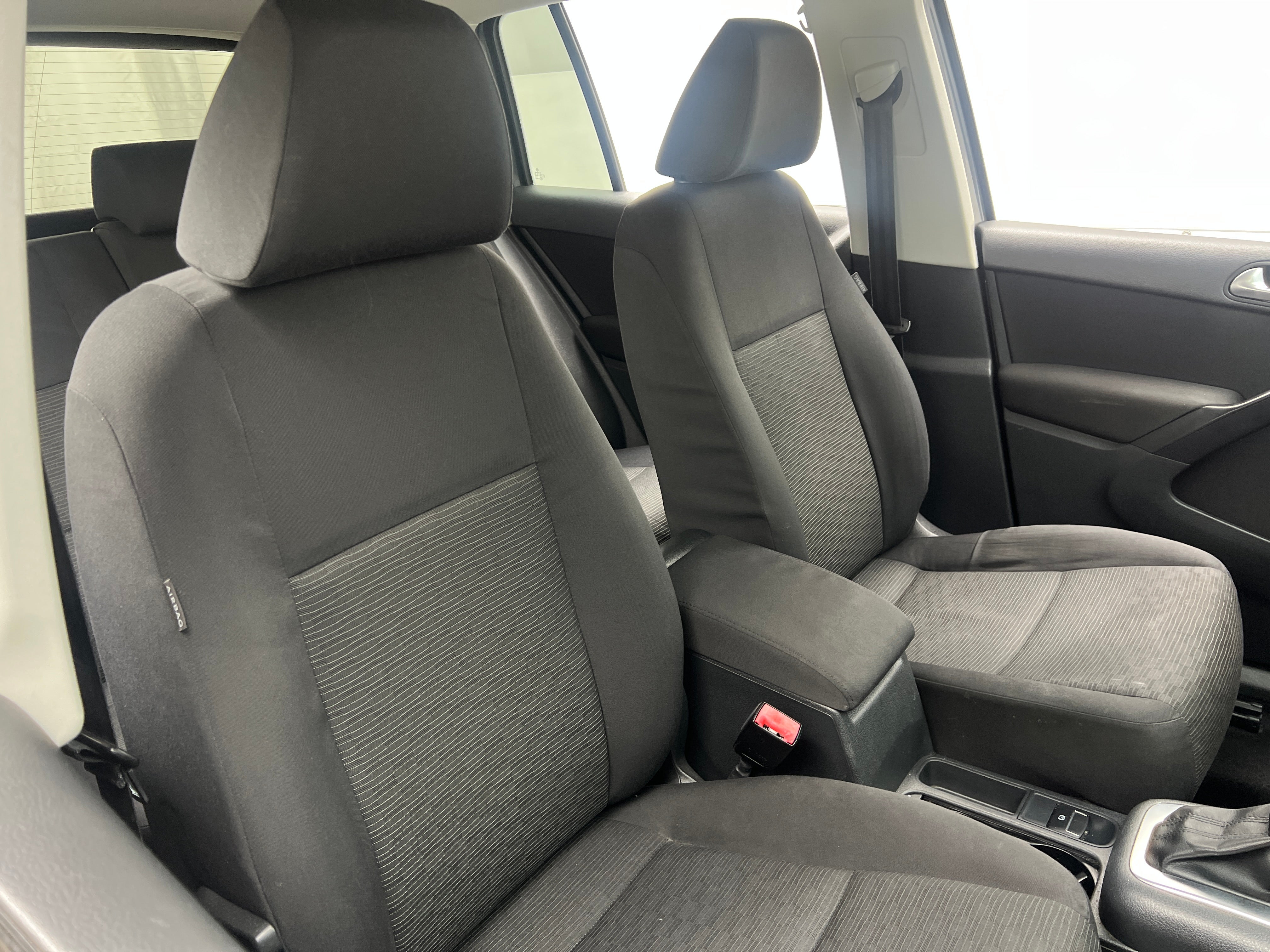 Used 2013 Volkswagen Tiguan S with VIN WVGAV7AX5DW000908 for sale in Pewaukee, WI