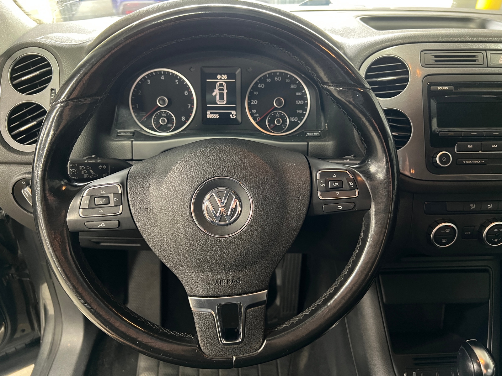 Thumbnail: 2013 Volkswagen Tiguan - 5