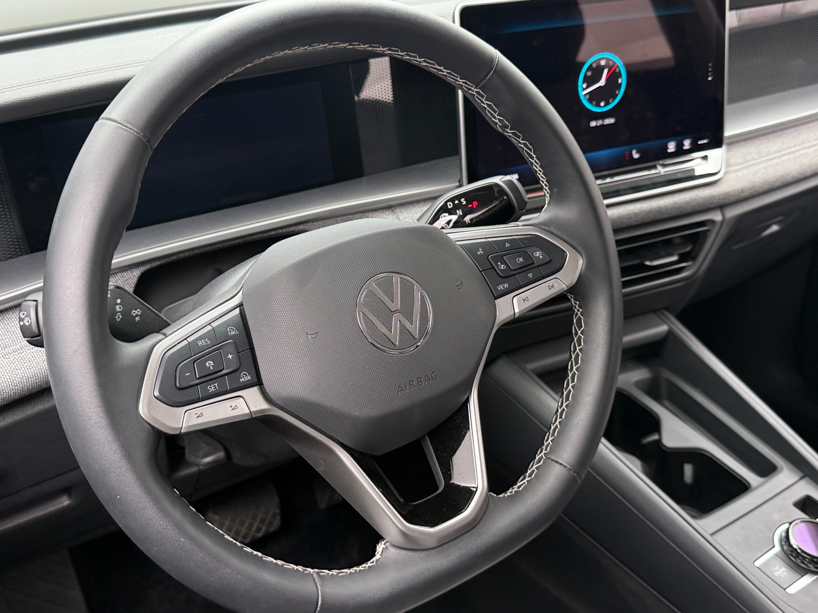 Thumbnail: 2025 Volkswagen Tiguan - 5
