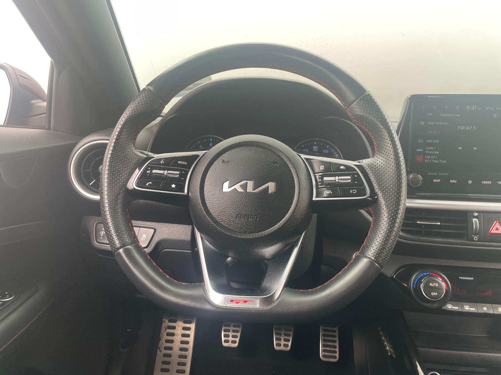 Thumbnail: 2023 Kia Forte - 4