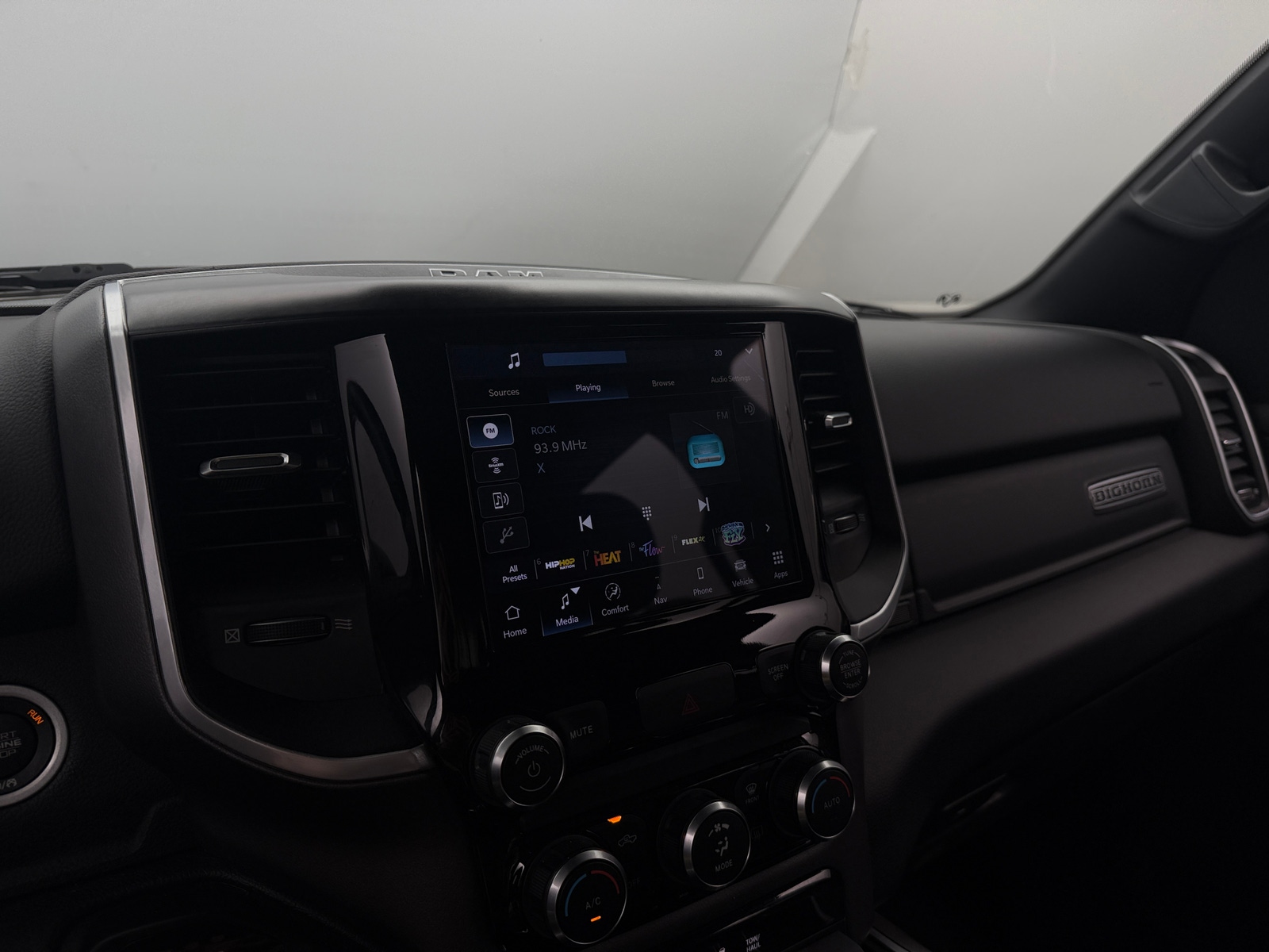 Thumbnail: 2022 RAM 1500 - 4