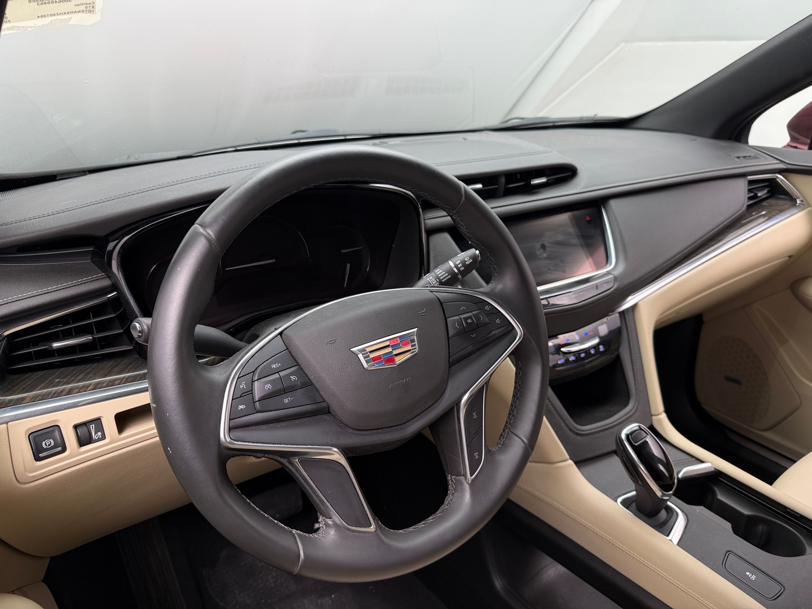 Thumbnail: 2017 Cadillac XT5 - 4