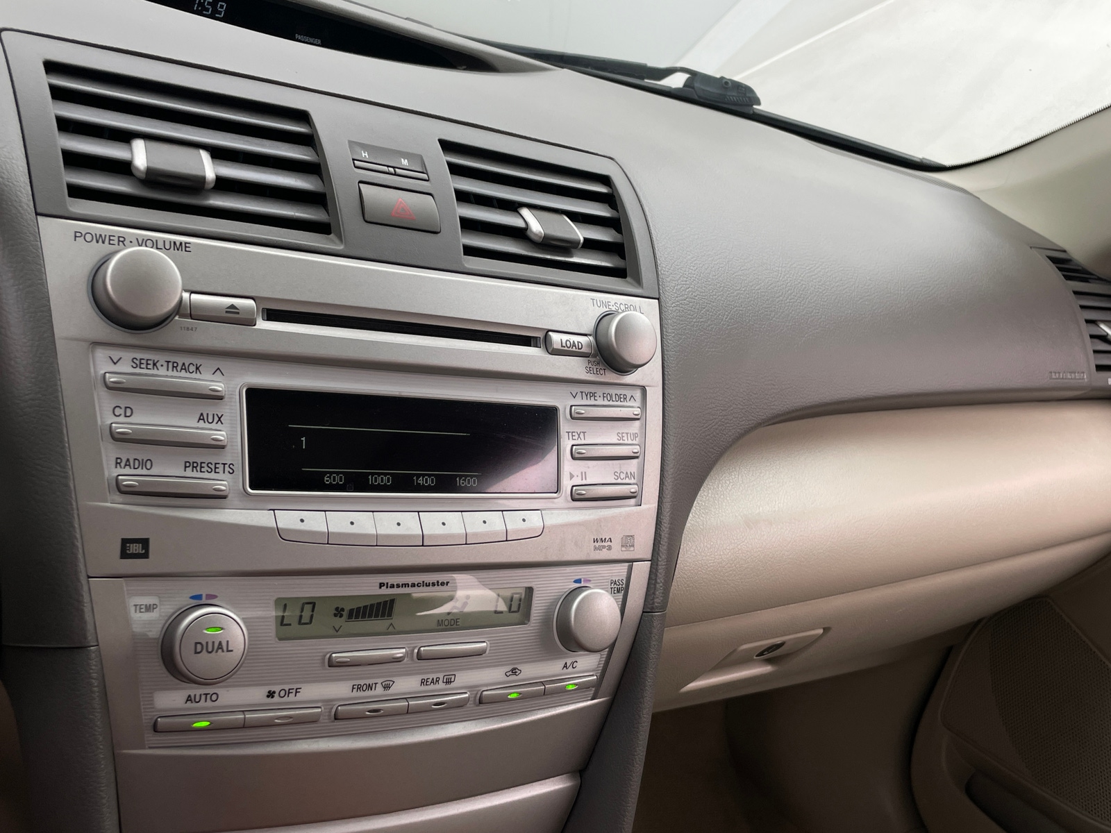 Thumbnail: 2011 Toyota Camry - 3