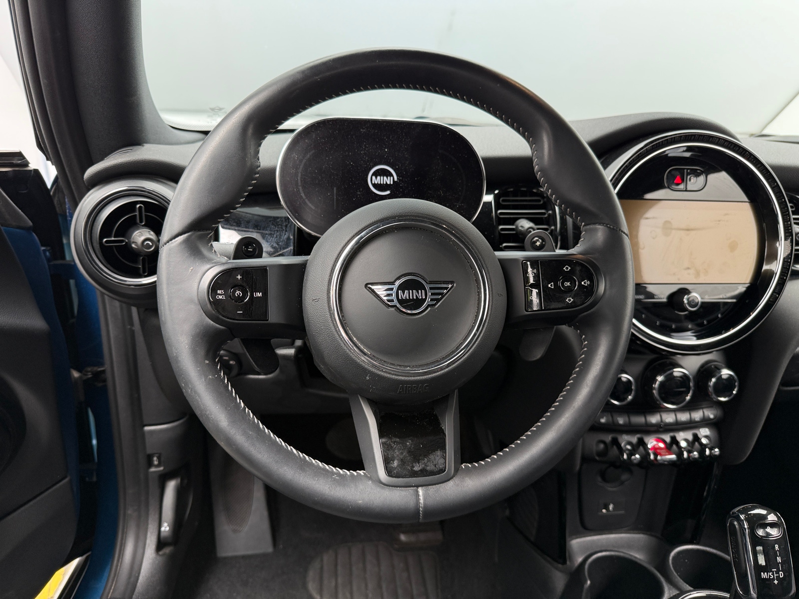 Thumbnail: 2024 MINI Cooper Convertible - 4