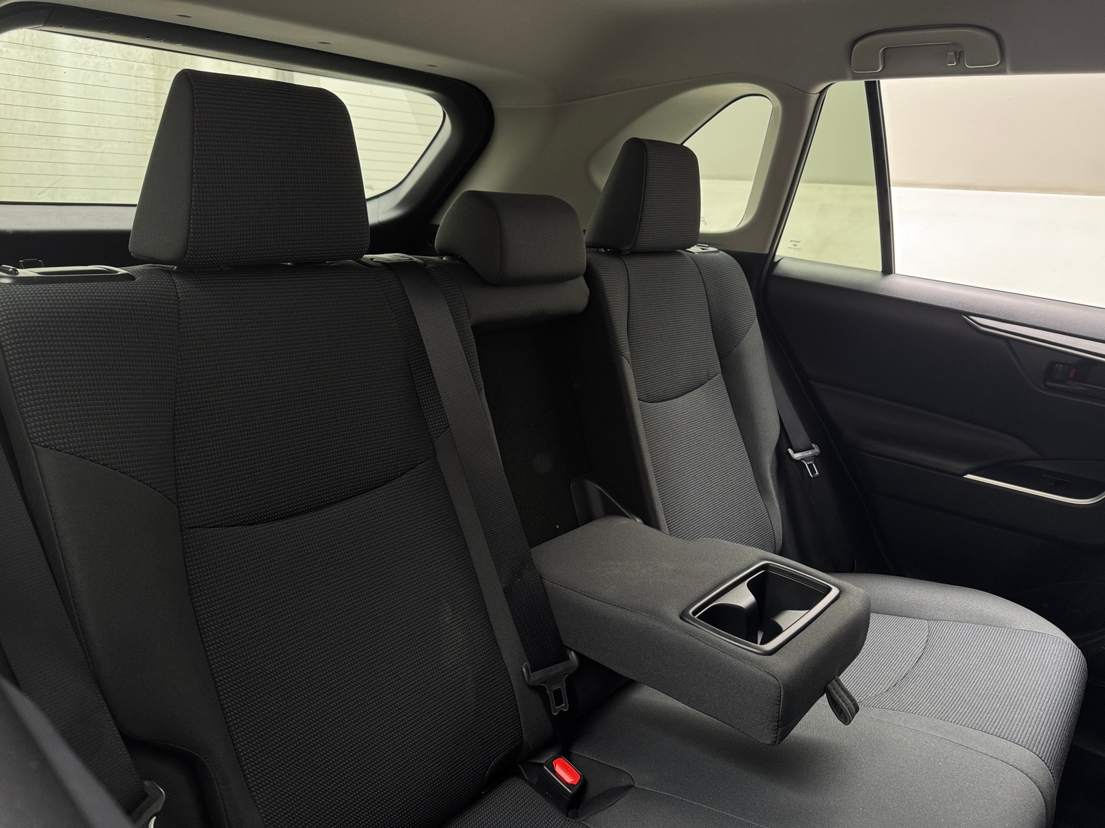 Thumbnail: 2019 Toyota RAV4 - 6