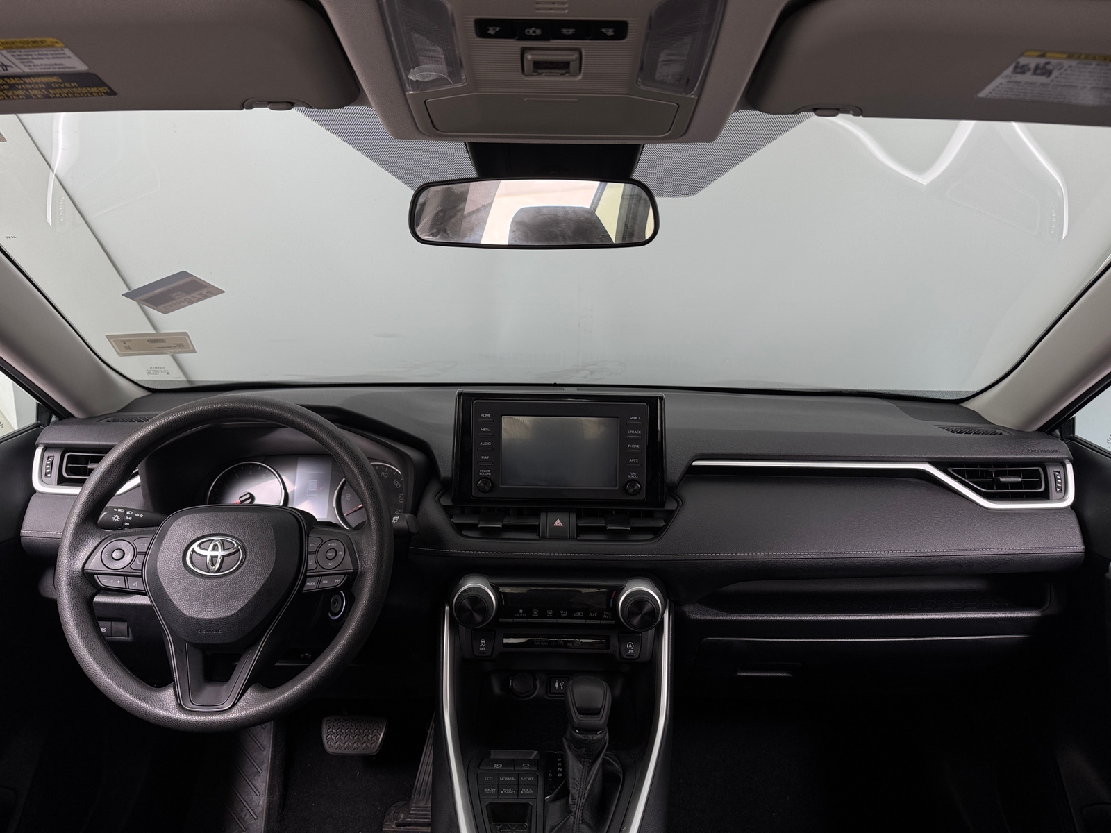 Thumbnail: 2019 Toyota RAV4 - 3