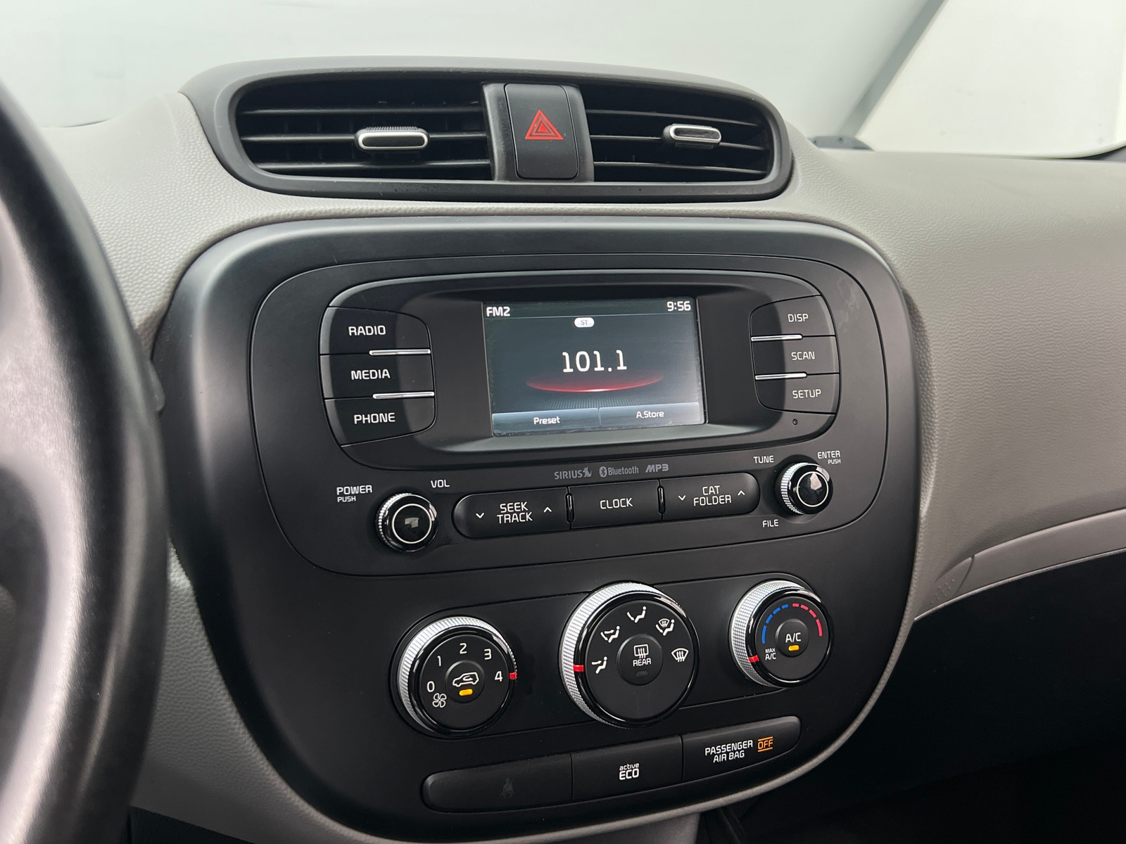 Thumbnail: 2016 Kia Soul - 4