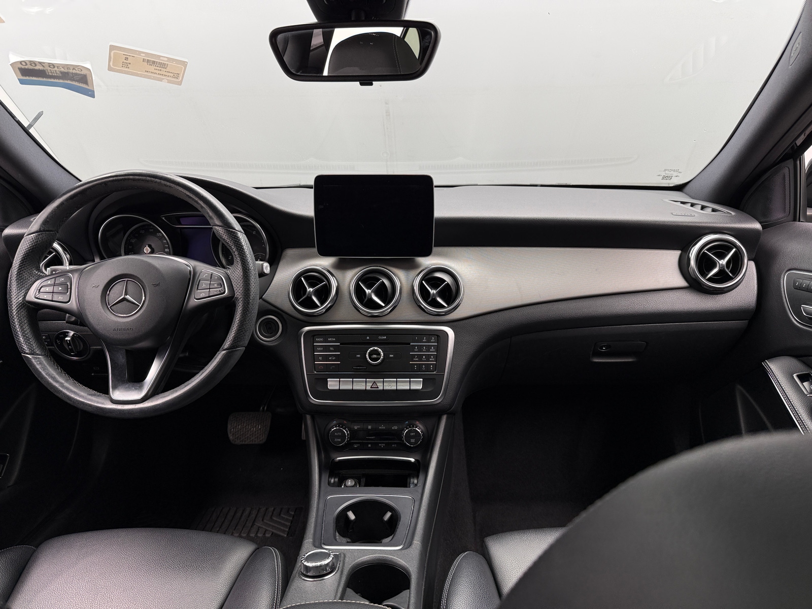 Thumbnail: 2019 Mercedes-Benz GLA - 2