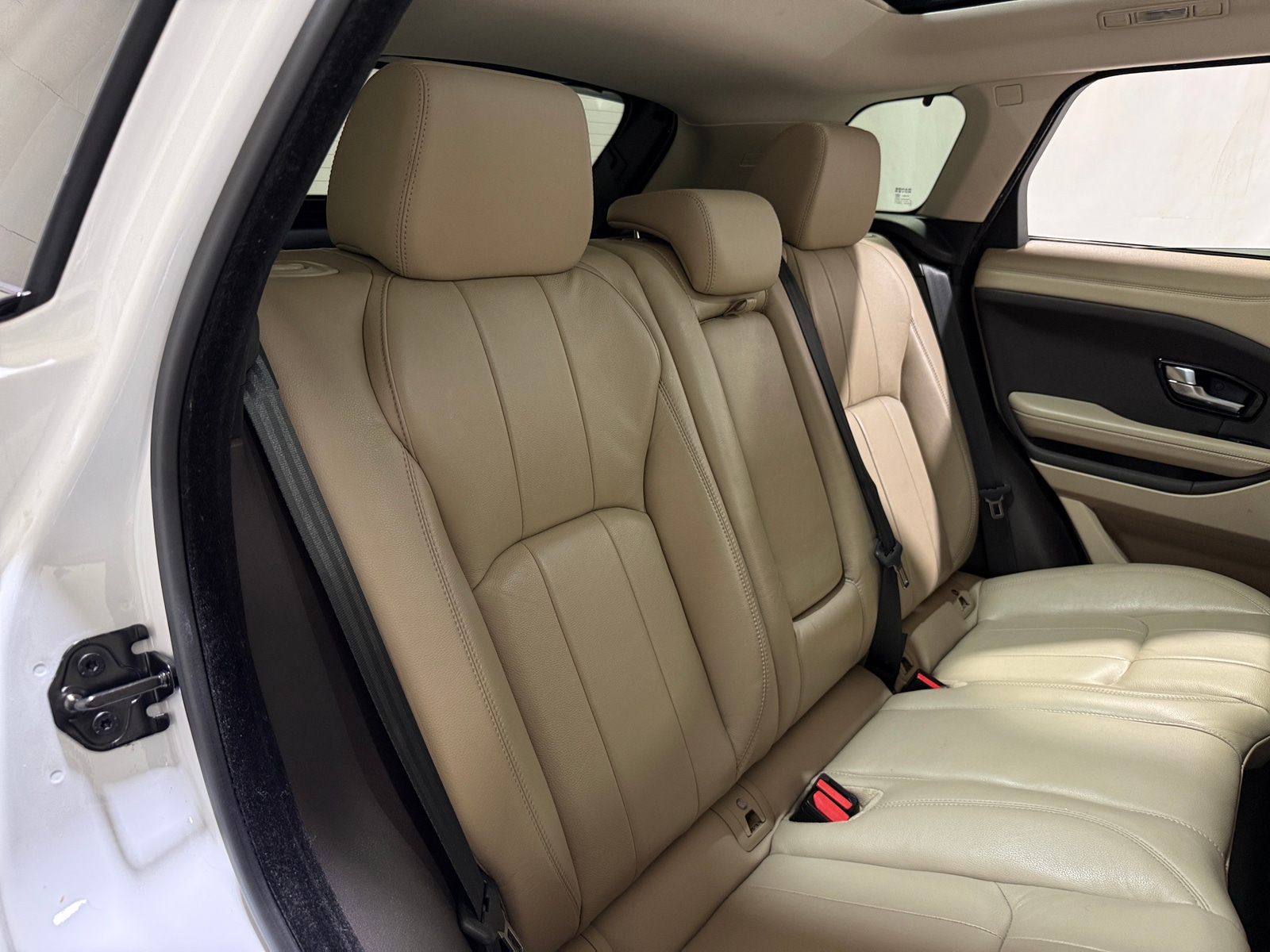 Thumbnail: 2018 Land Rover Range Rover Evoque - 6