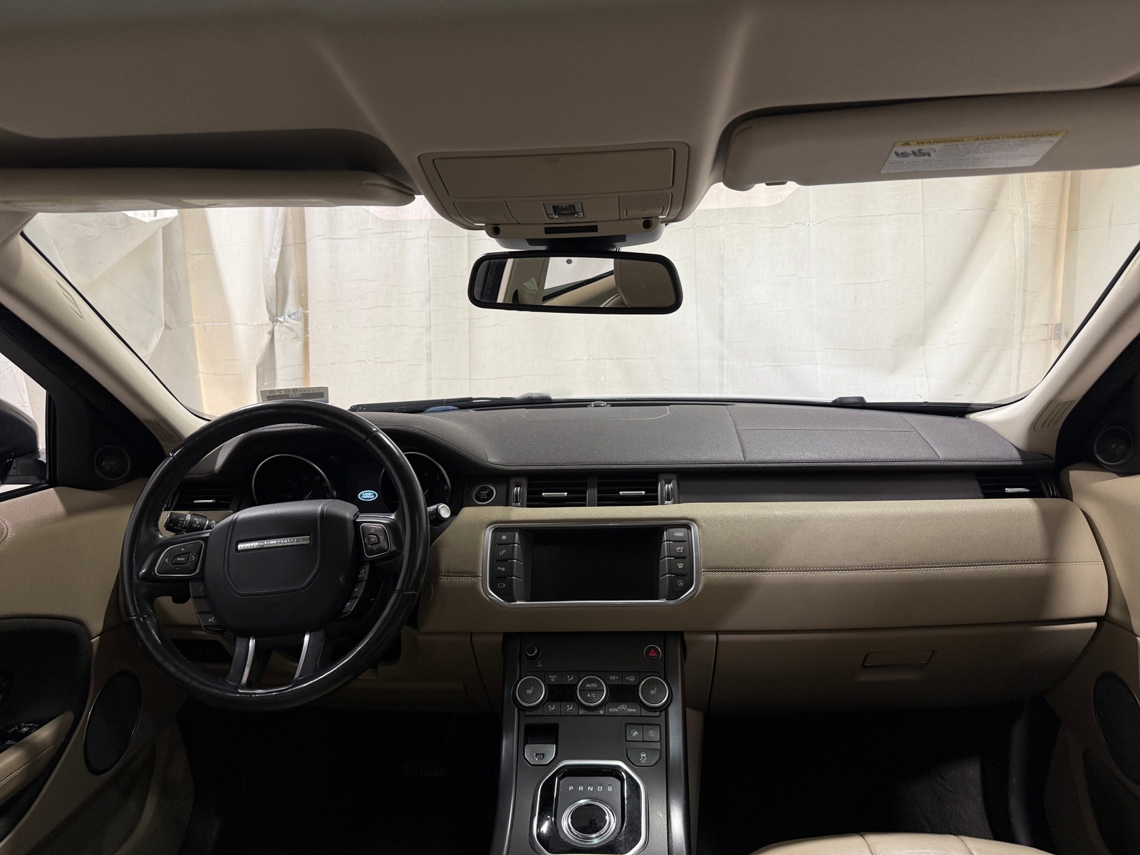 Thumbnail: 2018 Land Rover Range Rover Evoque - 3
