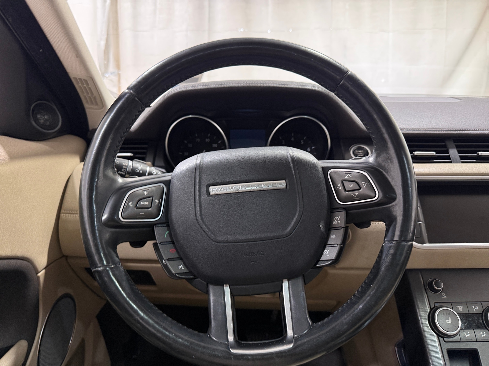 Thumbnail: 2018 Land Rover Range Rover Evoque - 5