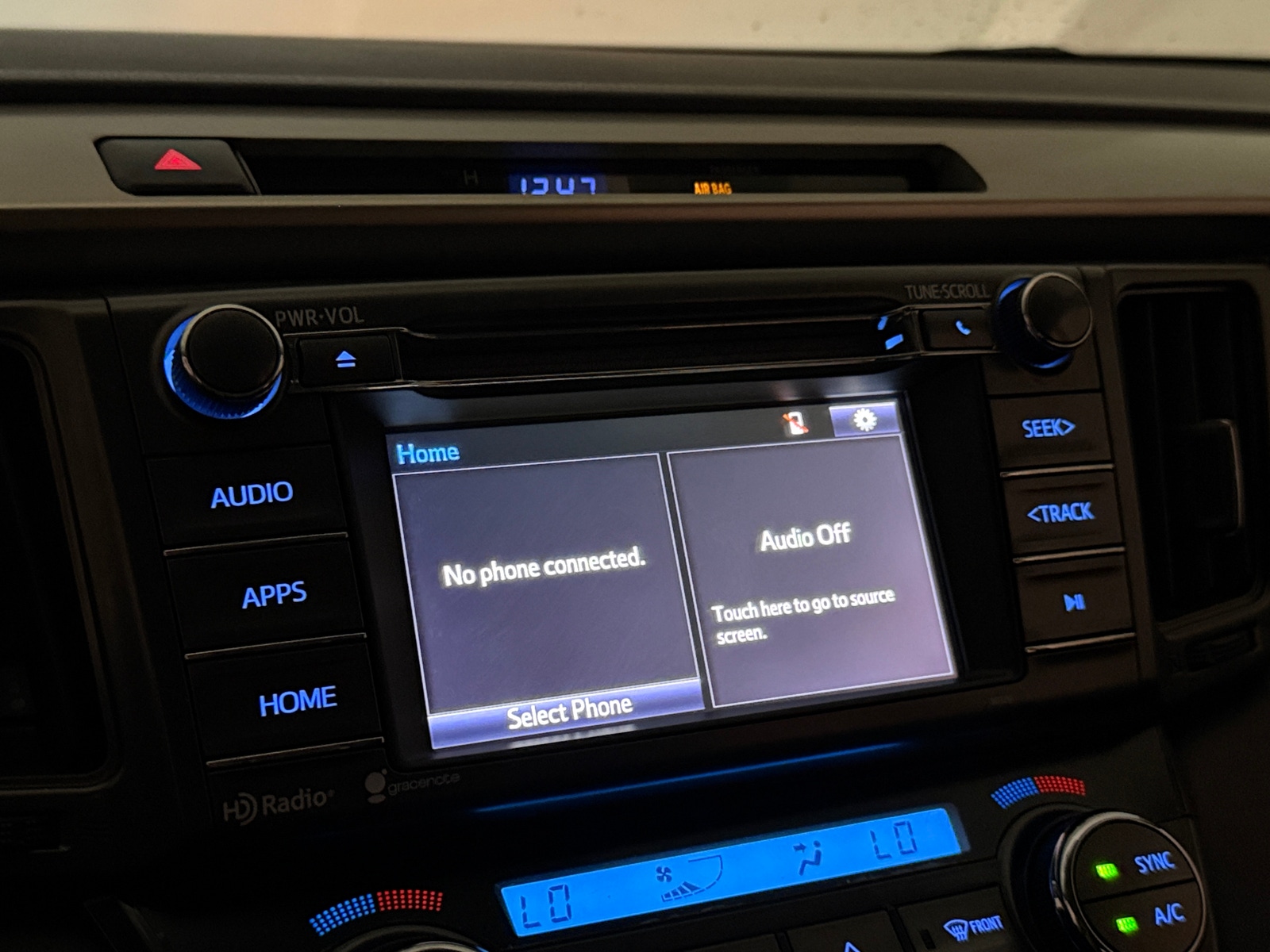 Thumbnail: 2015 Toyota RAV4 - 4