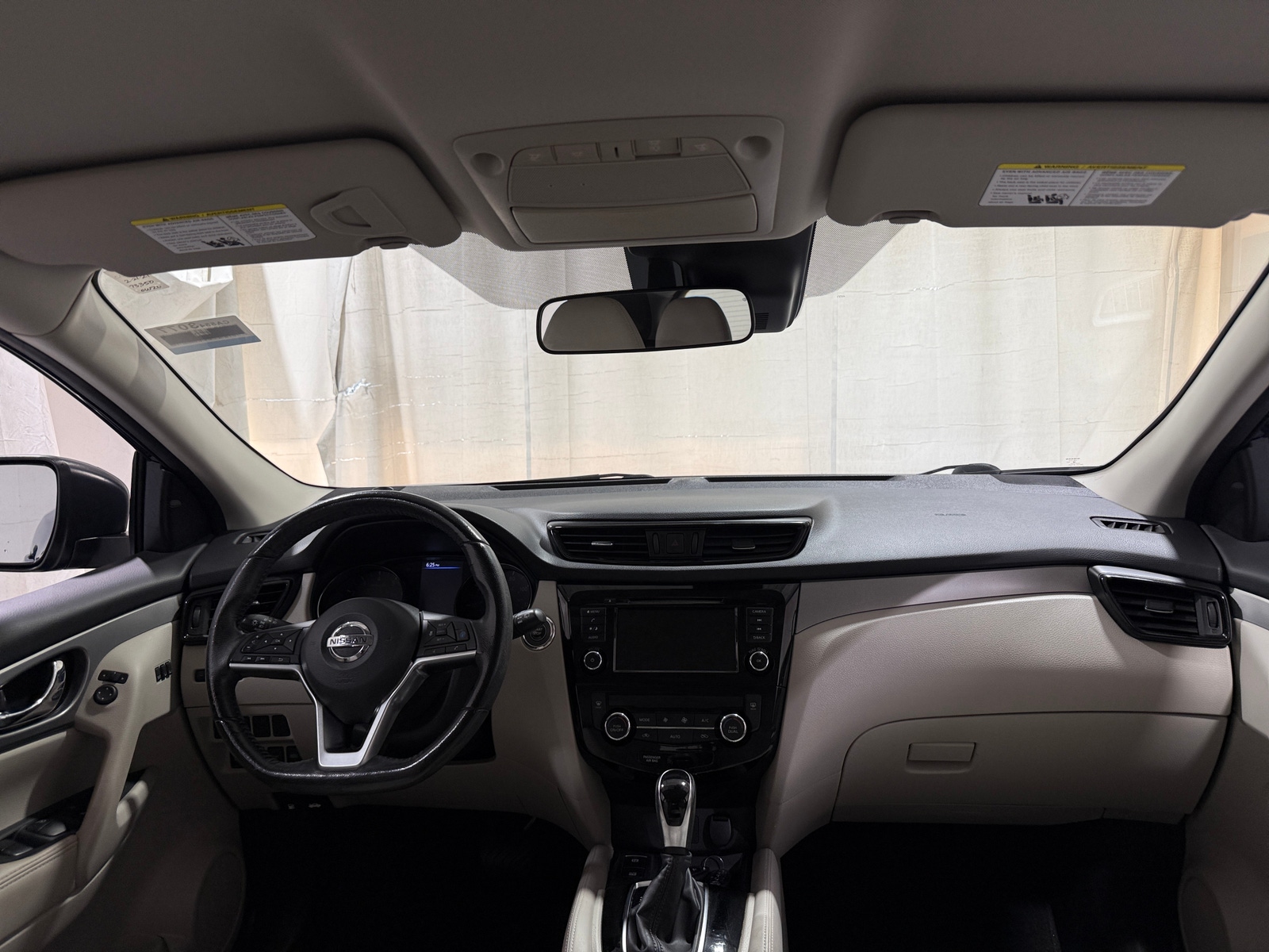 Thumbnail: 2020 Nissan Rogue Sport - 2