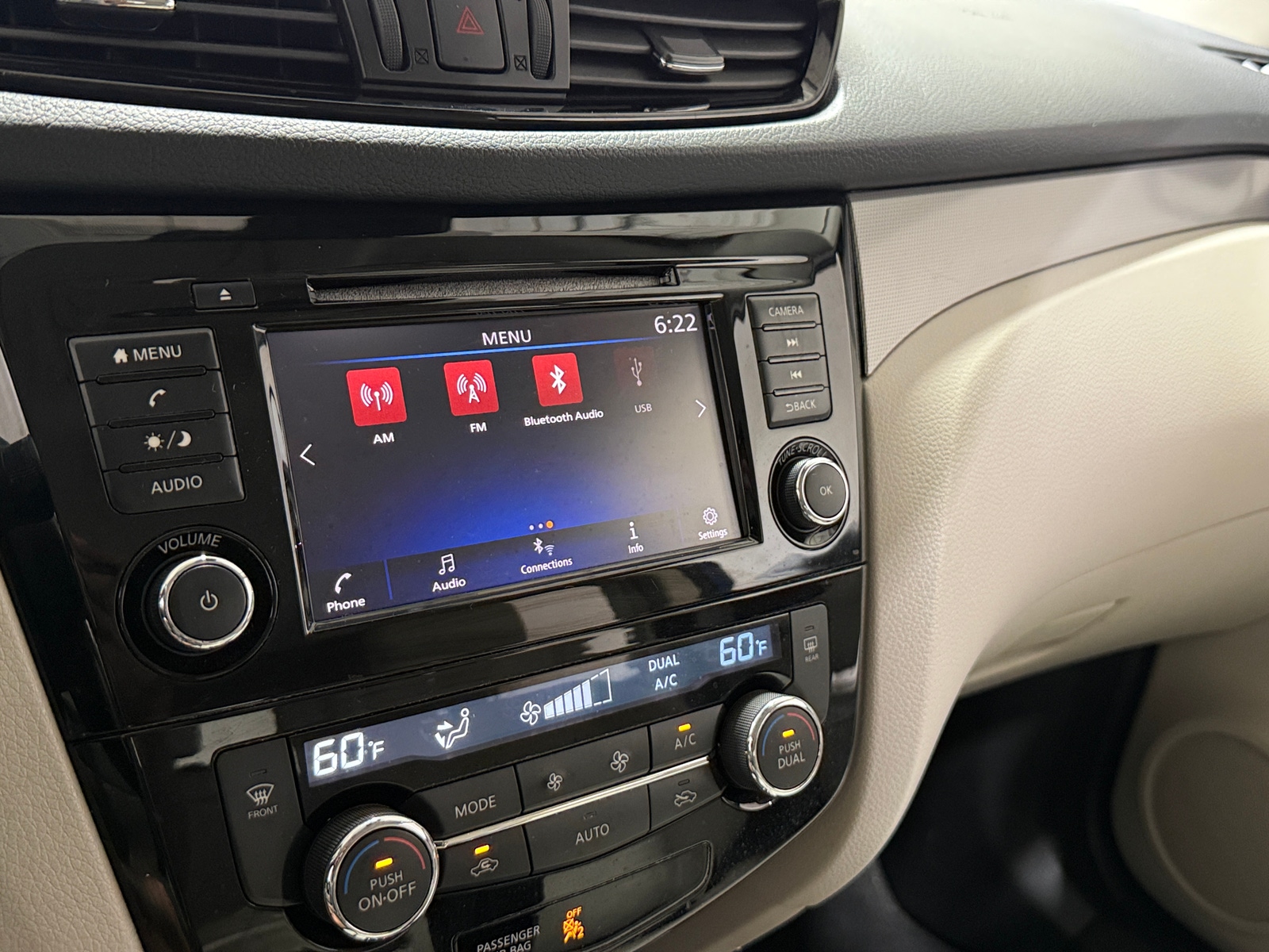Thumbnail: 2020 Nissan Rogue Sport - 3