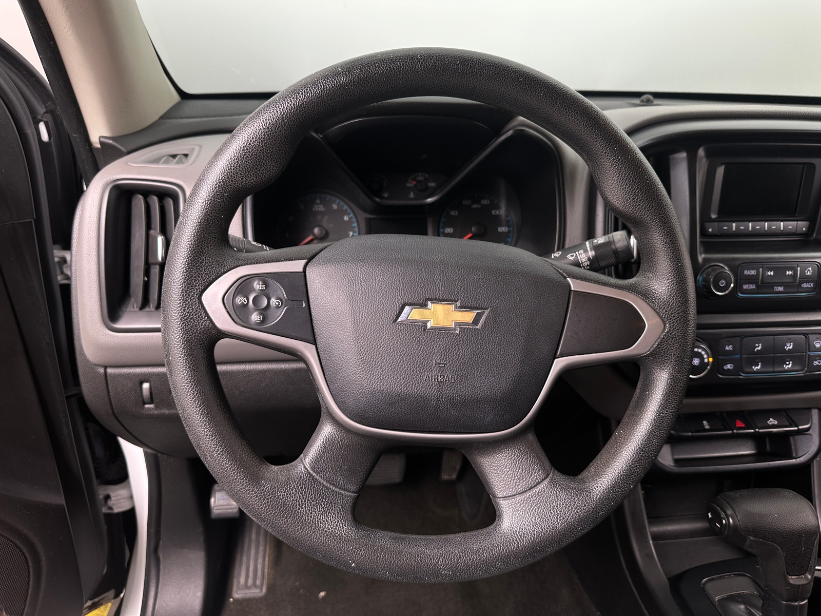 Thumbnail: 2017 Chevrolet Colorado - 5