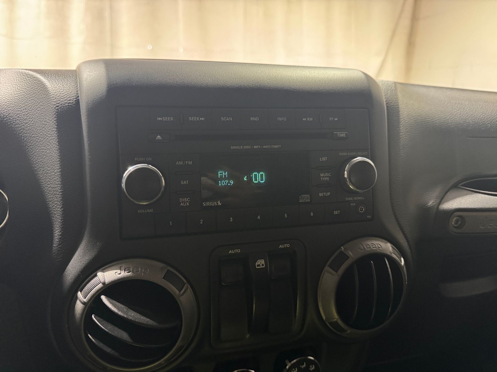 Thumbnail: 2017 Jeep Wrangler - 4