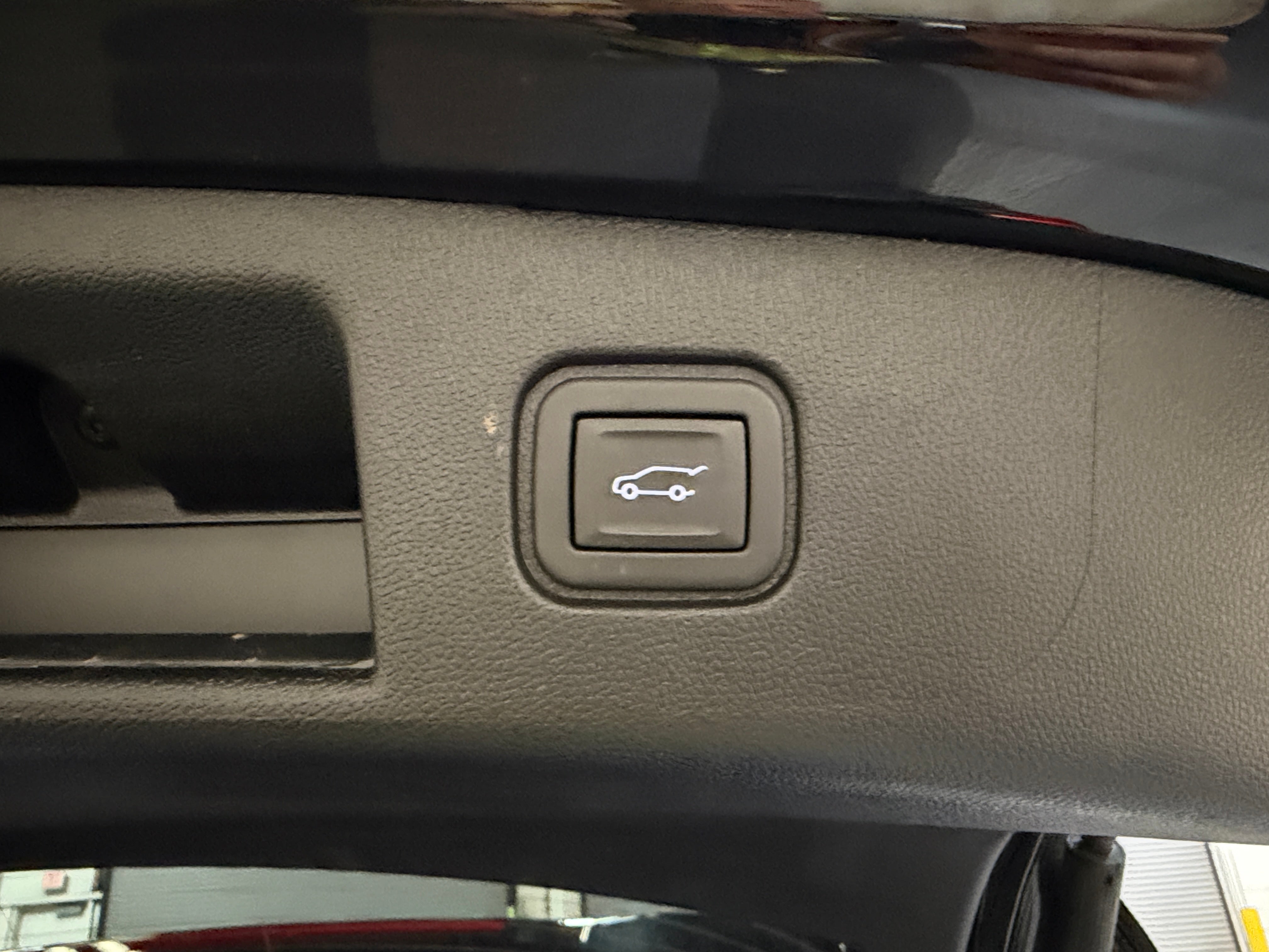 Used 2024 Chevrolet Blazer EV LT with VIN 3GNKDBRJ1RS220443 for sale in Oak Creek, WI