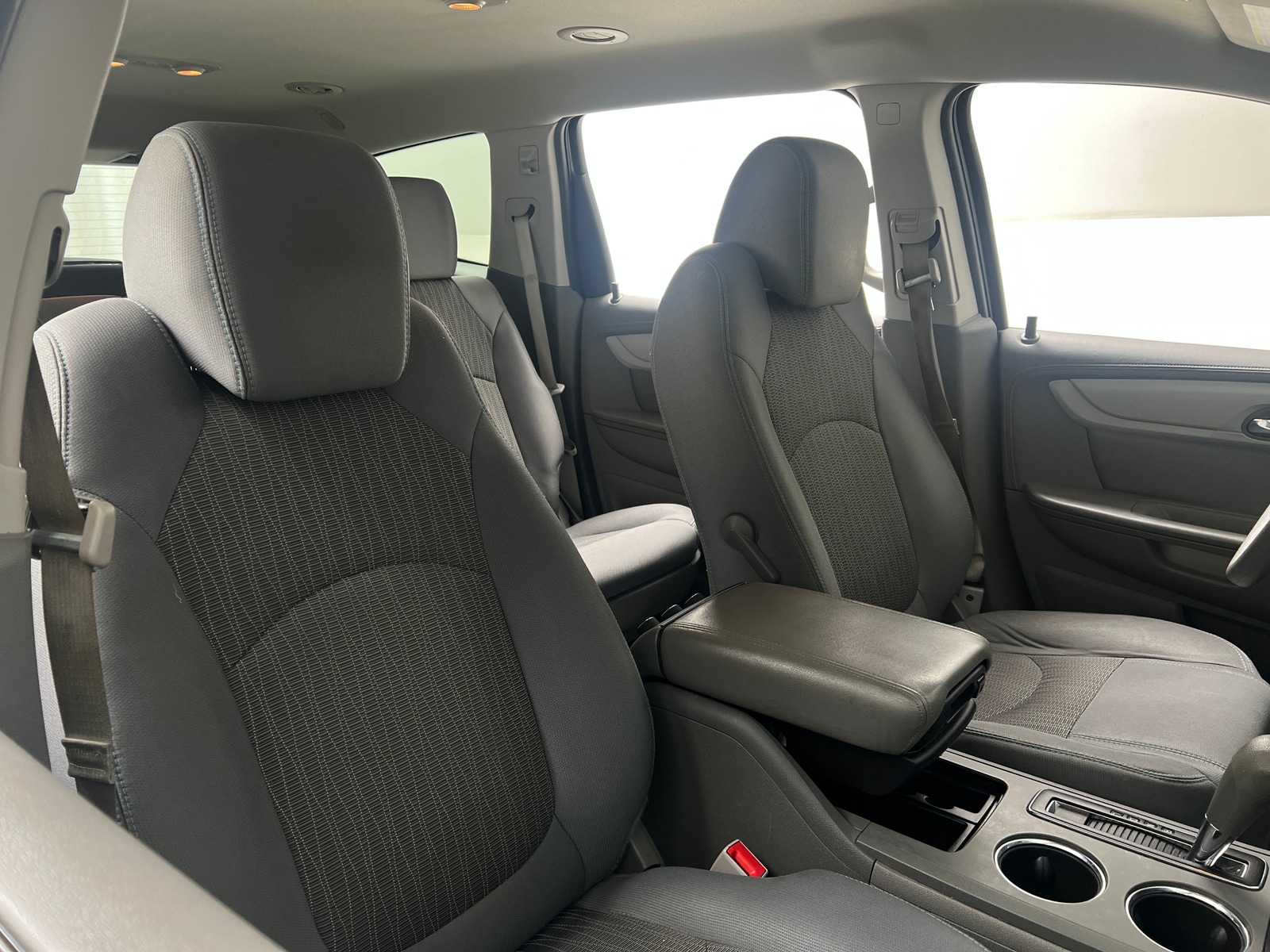 Thumbnail: 2017 Chevrolet Traverse - 2
