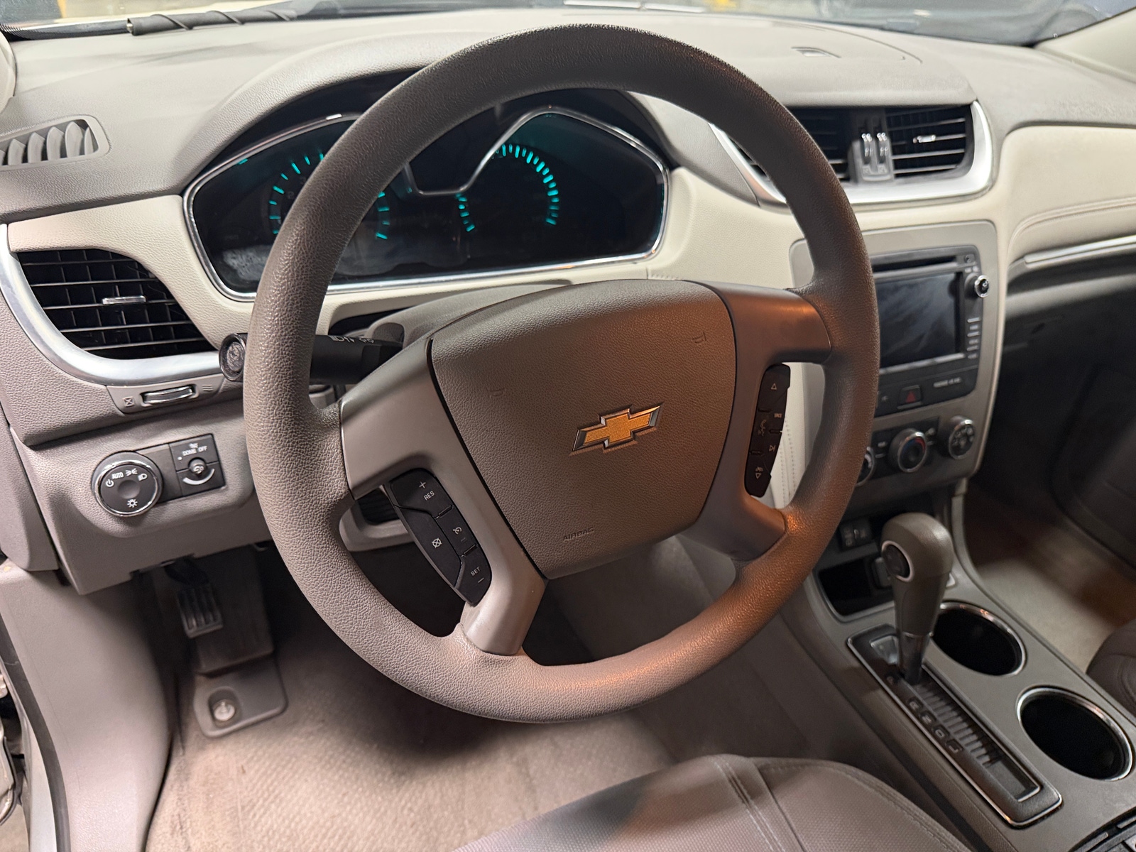 Thumbnail: 2017 Chevrolet Traverse - 5