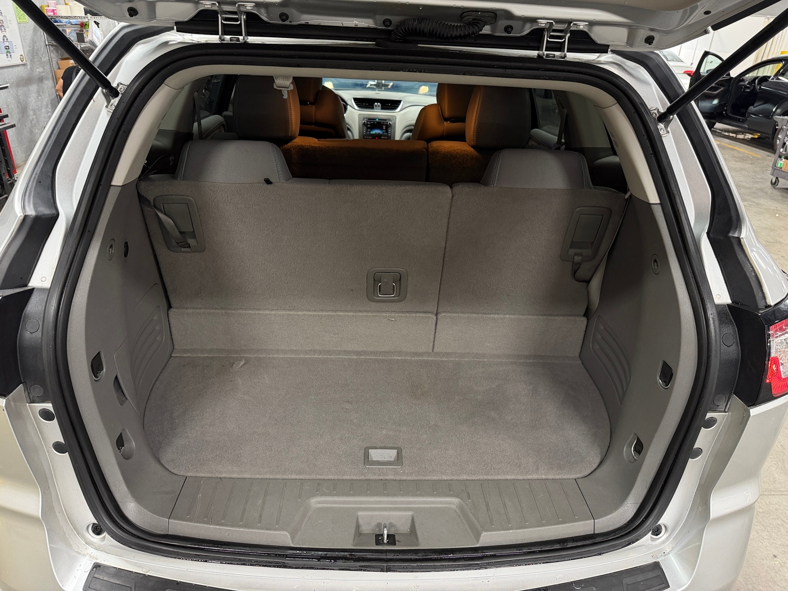 Thumbnail: 2017 Chevrolet Traverse - 7