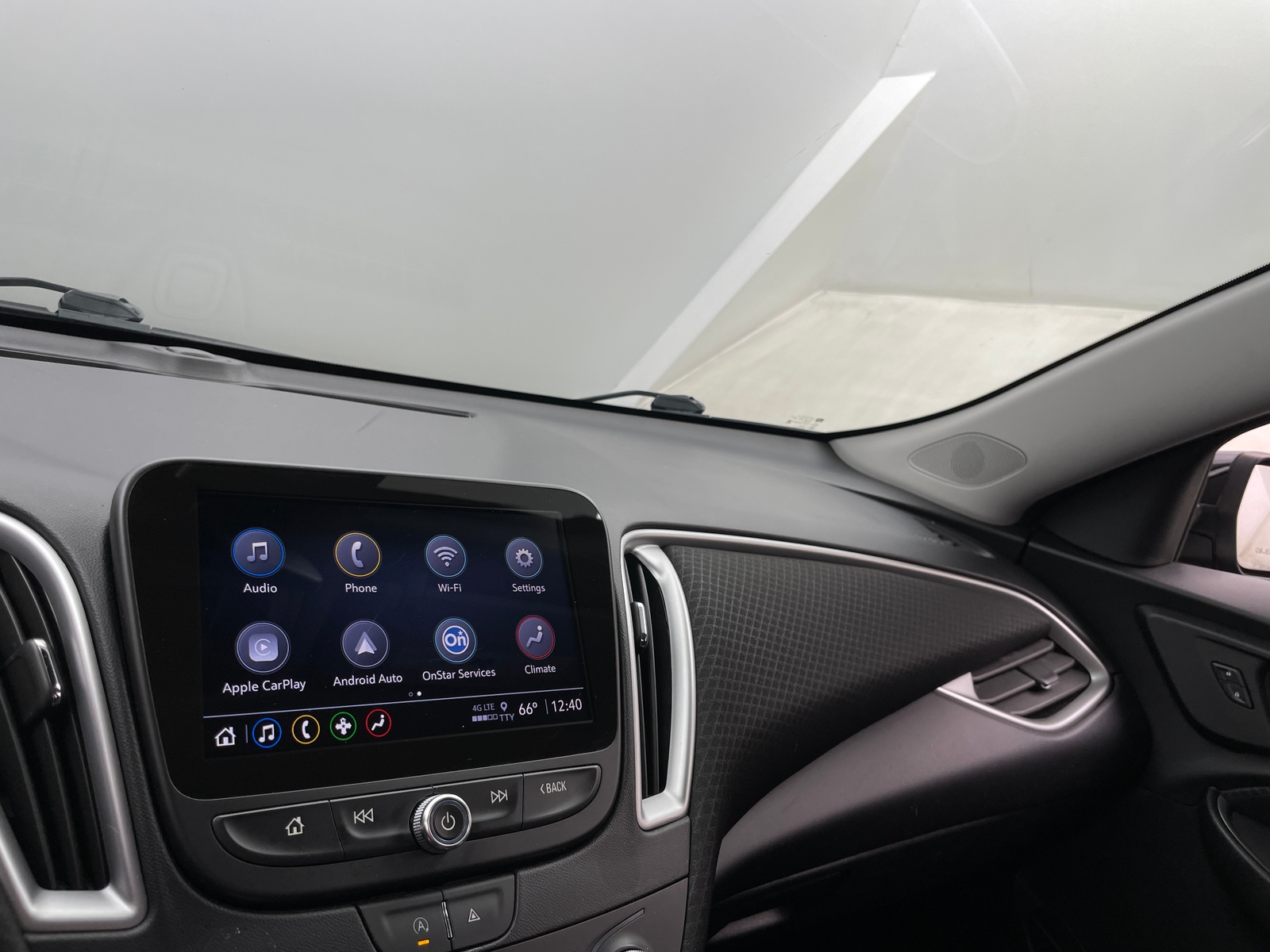 Thumbnail: 2024 Chevrolet Malibu - 4