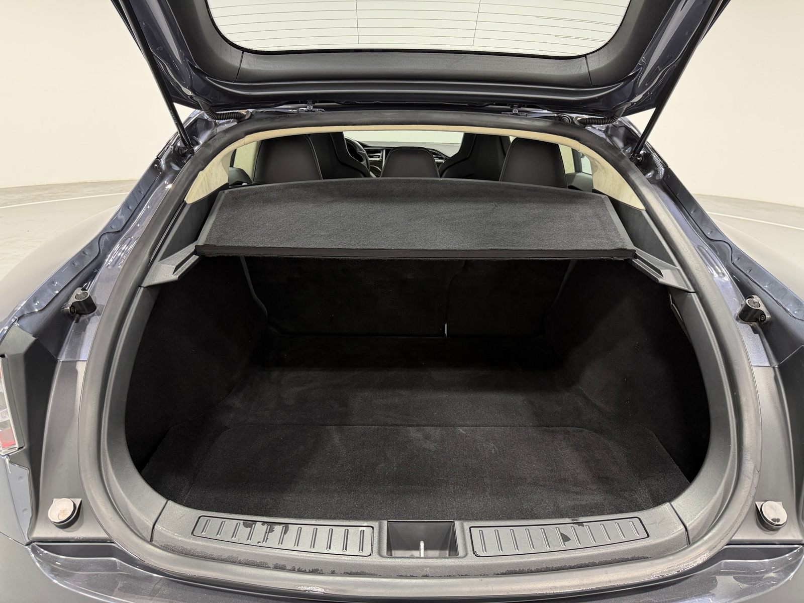 Thumbnail: 2017 Tesla Model S - 7