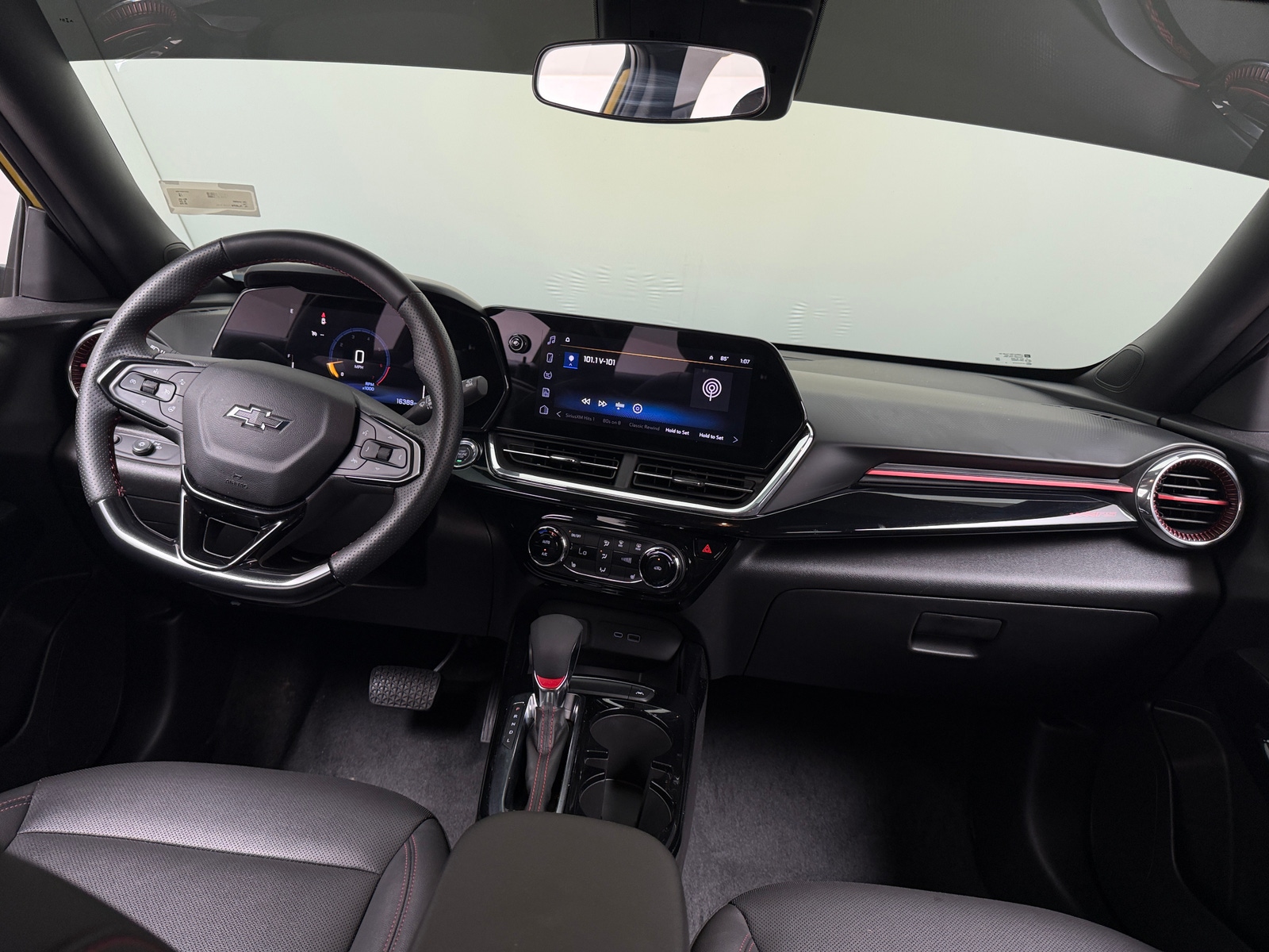 Thumbnail: 2025 Chevrolet Trax - 2
