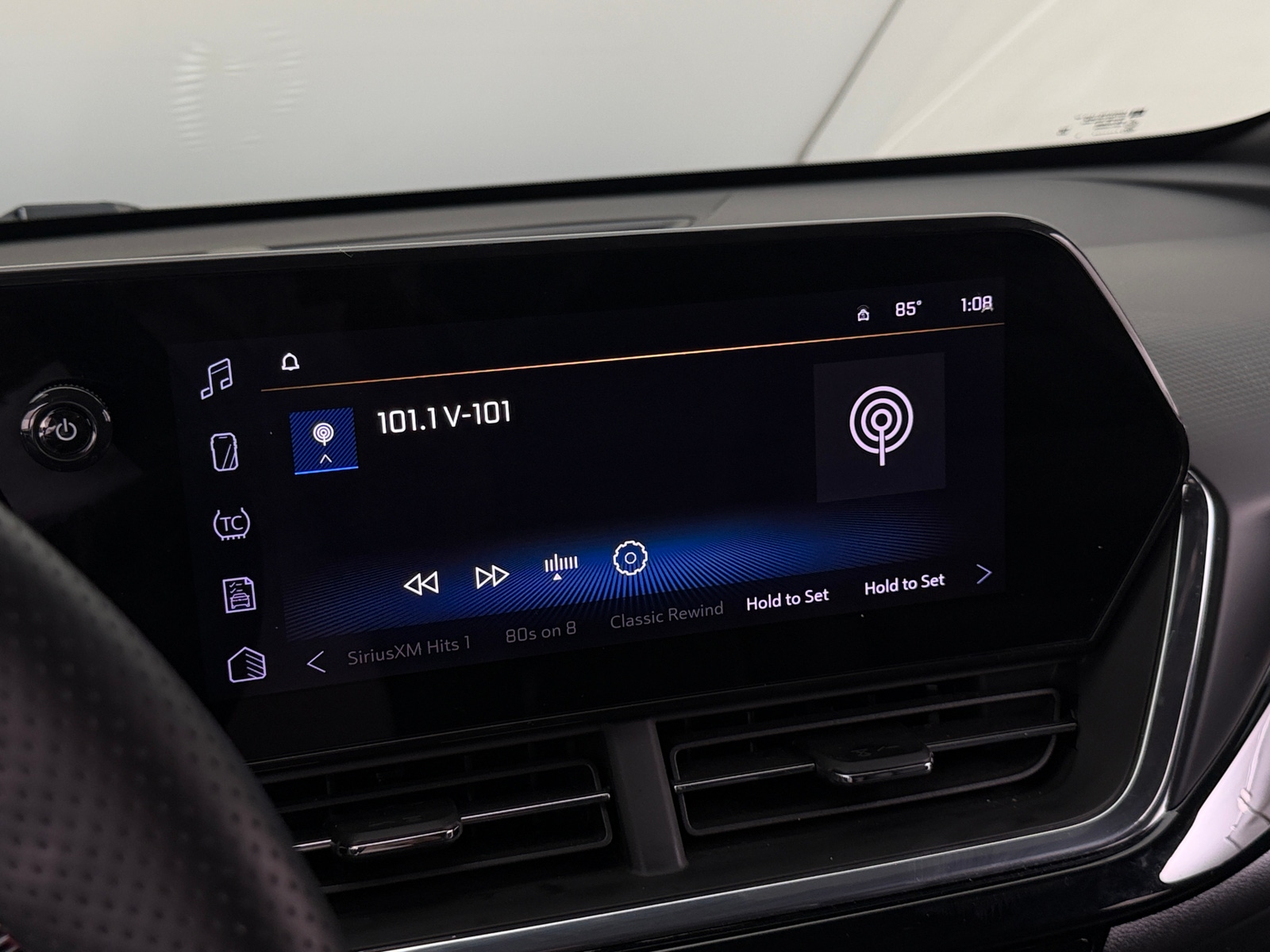 Thumbnail: 2025 Chevrolet Trax - 3