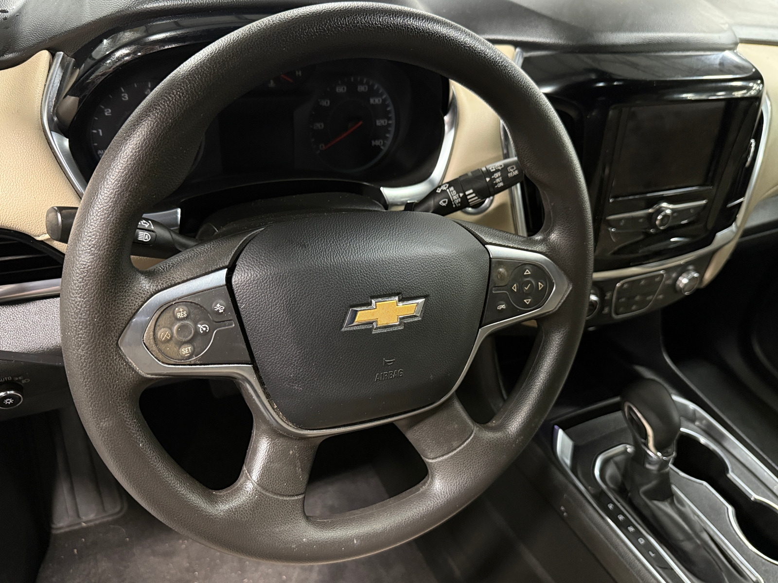 Thumbnail: 2023 Chevrolet Traverse - 5