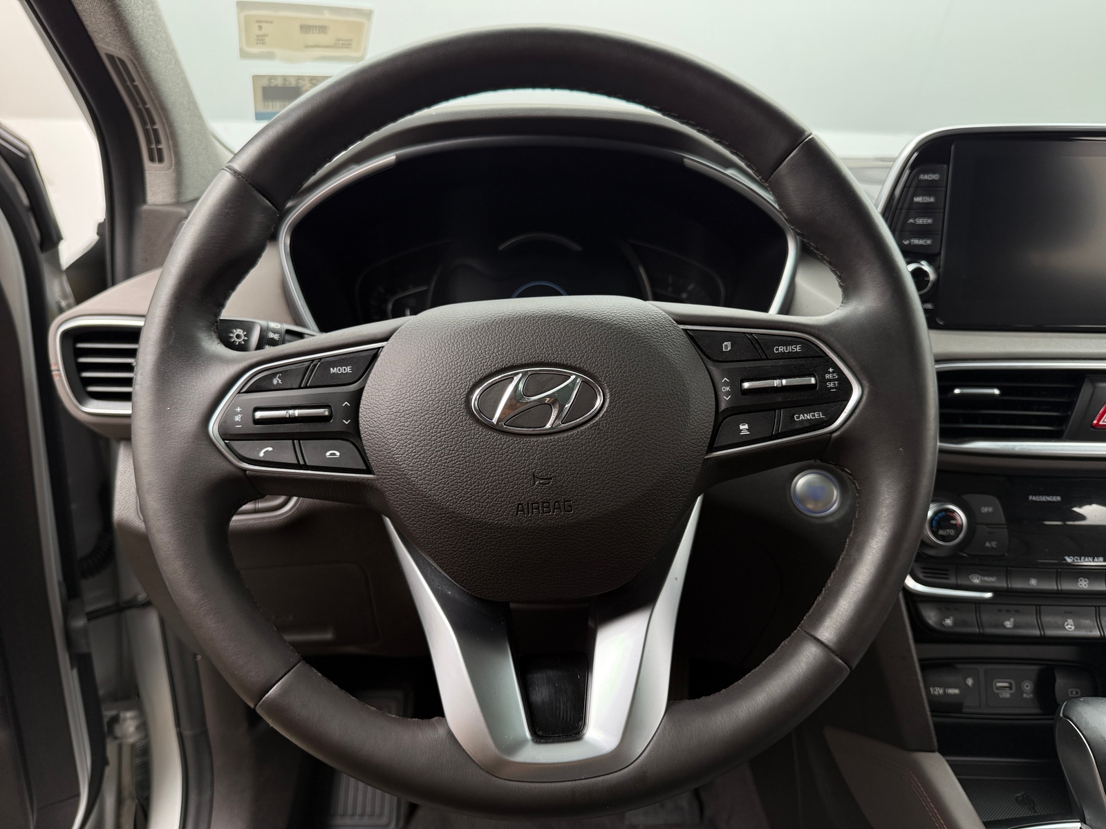 Thumbnail: 2019 Hyundai Santa Fe - 4