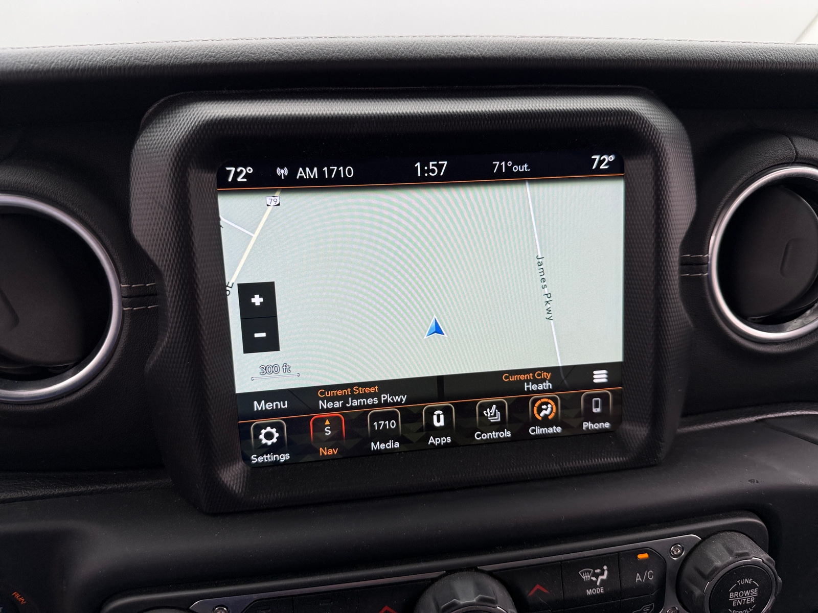 Thumbnail: 2018 Jeep Wrangler - 3