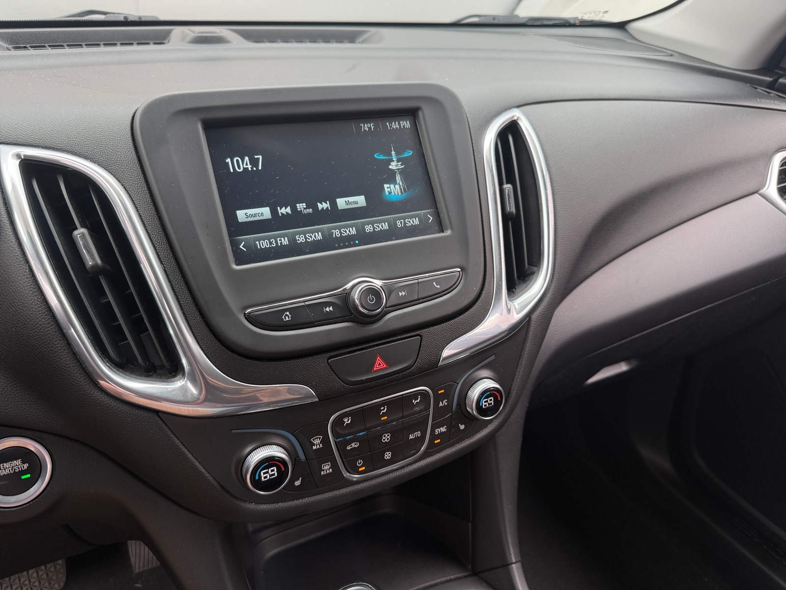 Thumbnail: 2018 Chevrolet Equinox - 4