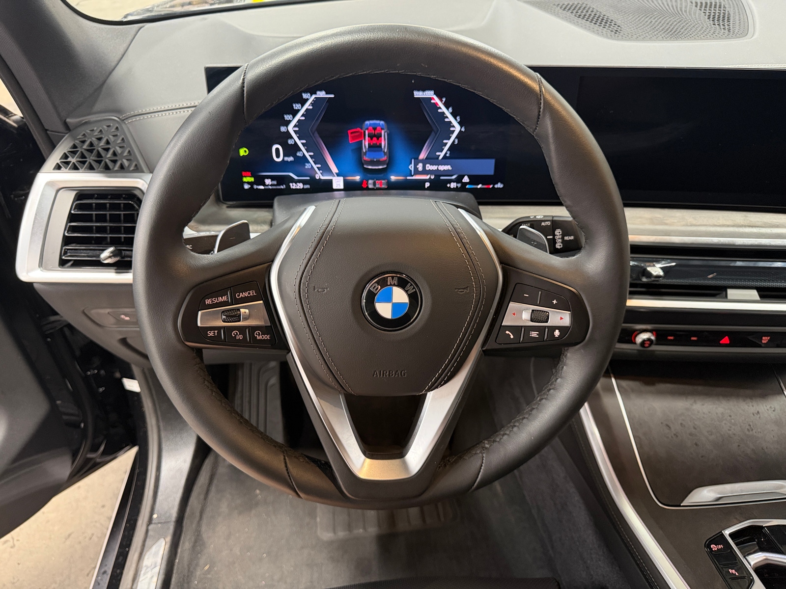 Thumbnail: 2026 BMW X5 - 4