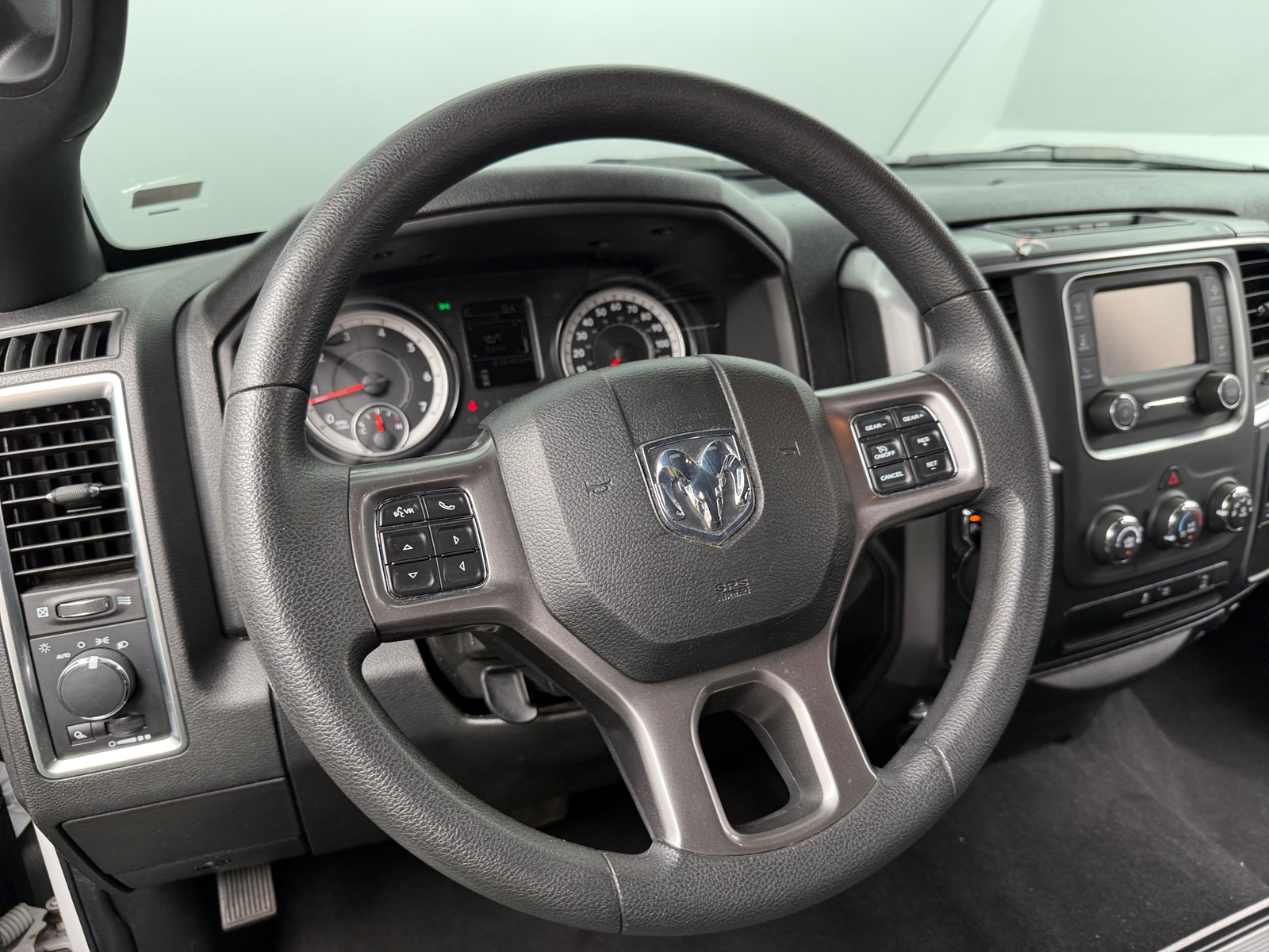 Thumbnail: 2024 RAM 1500 Classic - 5