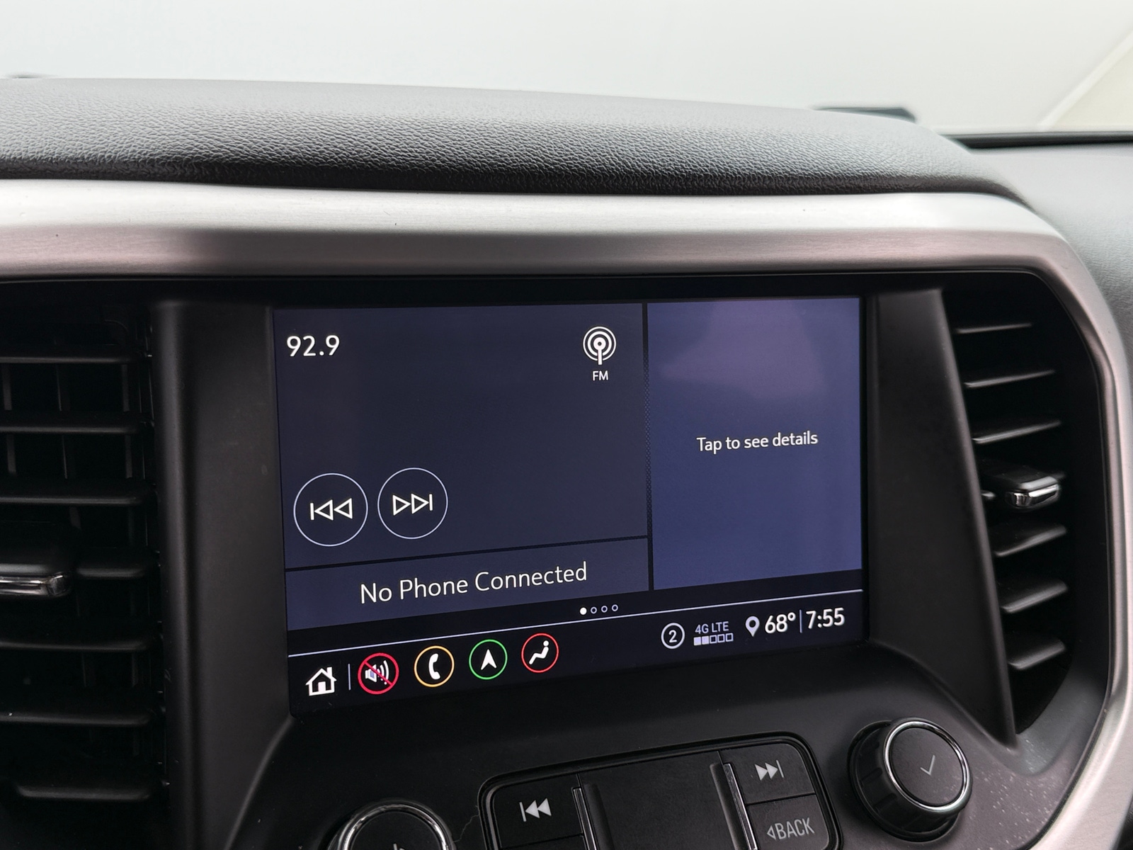 Thumbnail: 2020 GMC Acadia - 3