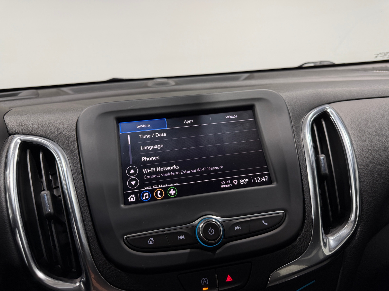 Thumbnail: 2023 Chevrolet Equinox - 4