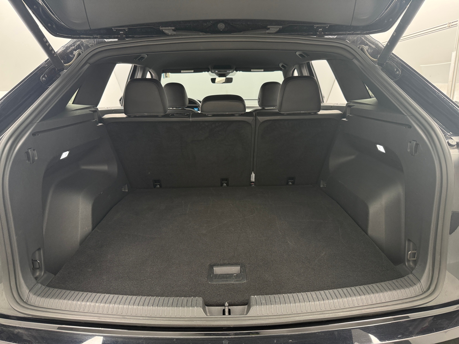 Thumbnail: 2026 Volkswagen Atlas - 7