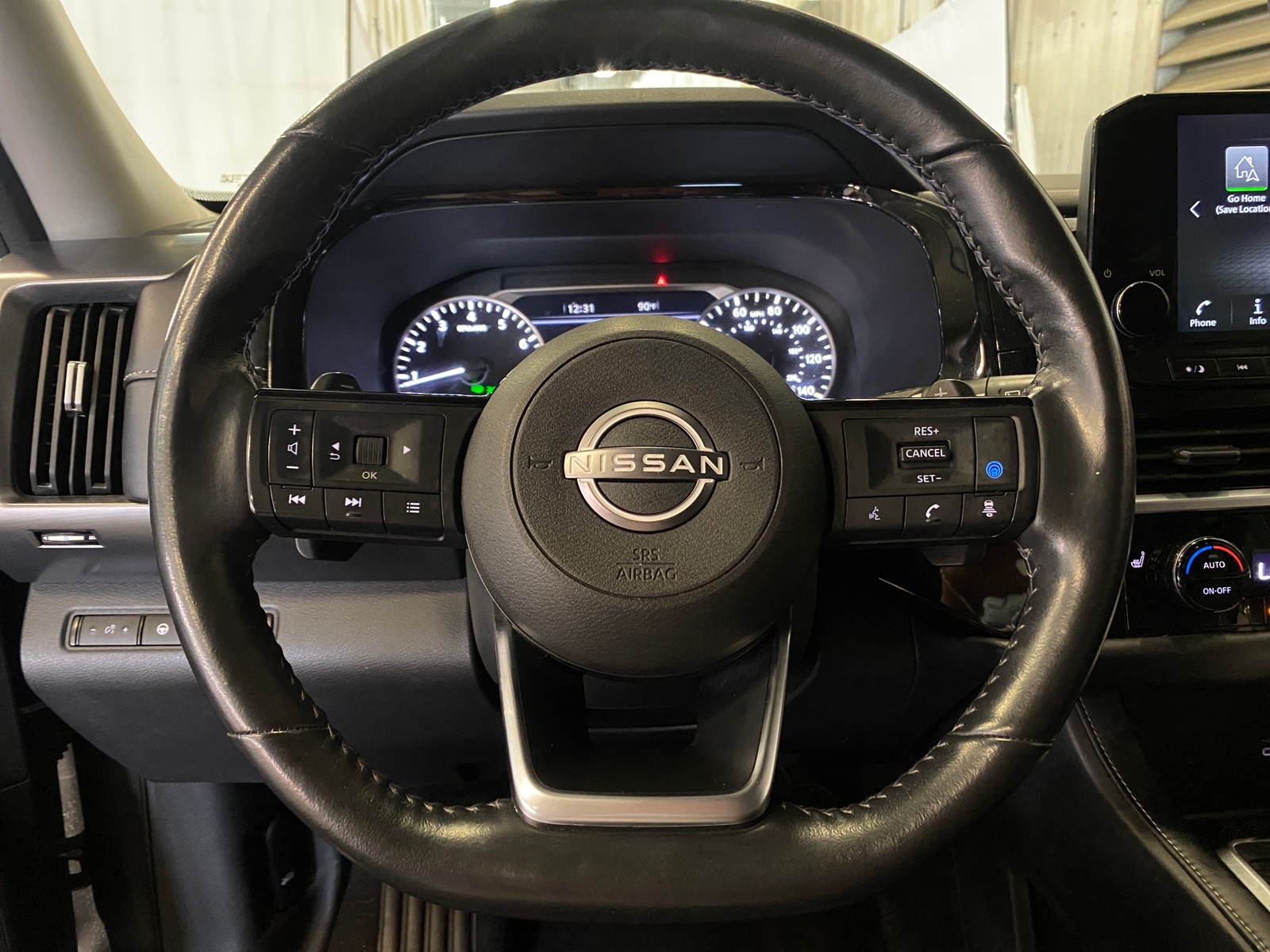 Thumbnail: 2023 Nissan Pathfinder - 4
