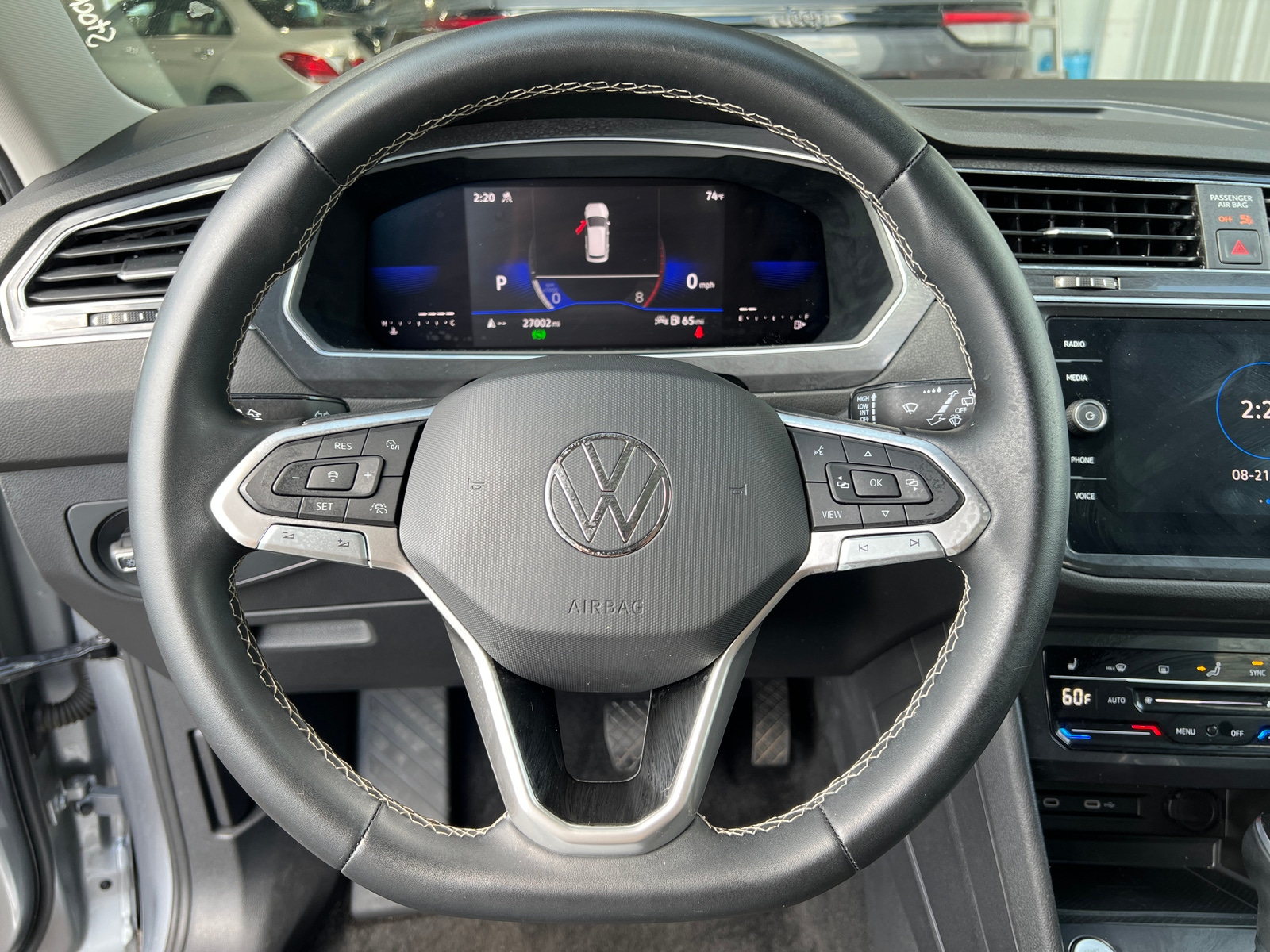 Thumbnail: 2023 Volkswagen Tiguan - 5