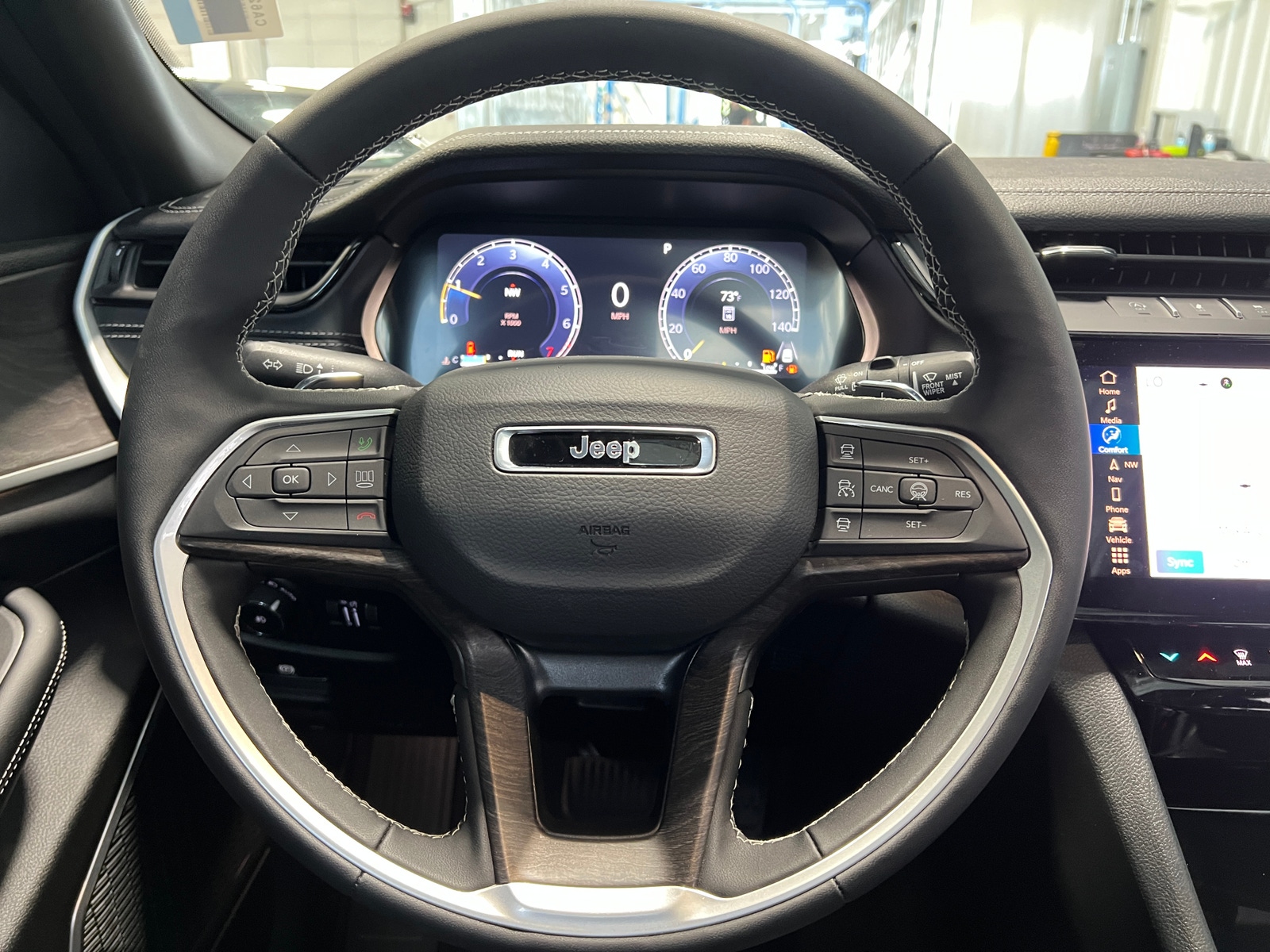 Thumbnail: 2026 Jeep Grand Cherokee - 4