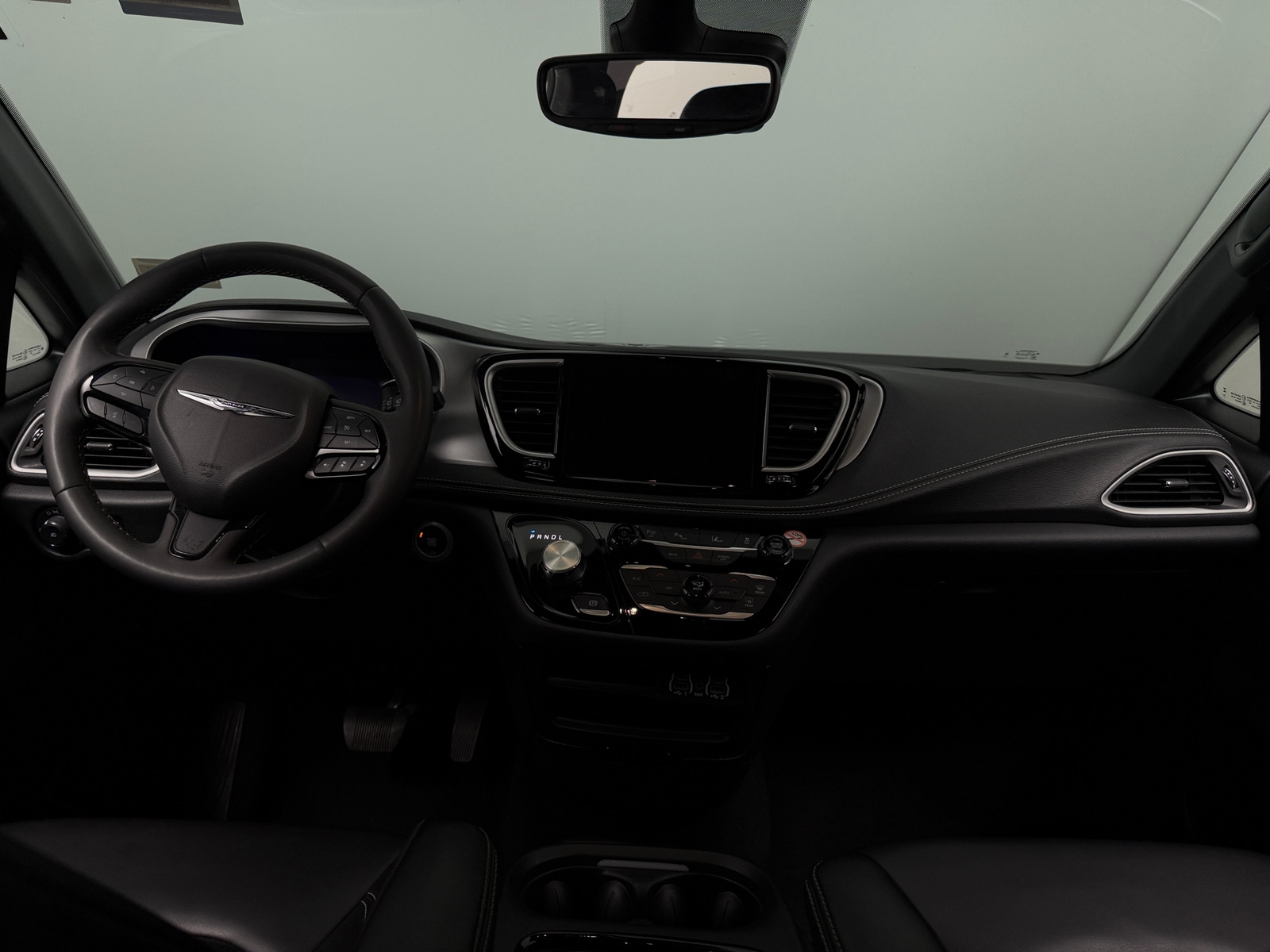 Thumbnail: 2024 Chrysler Pacifica - 2