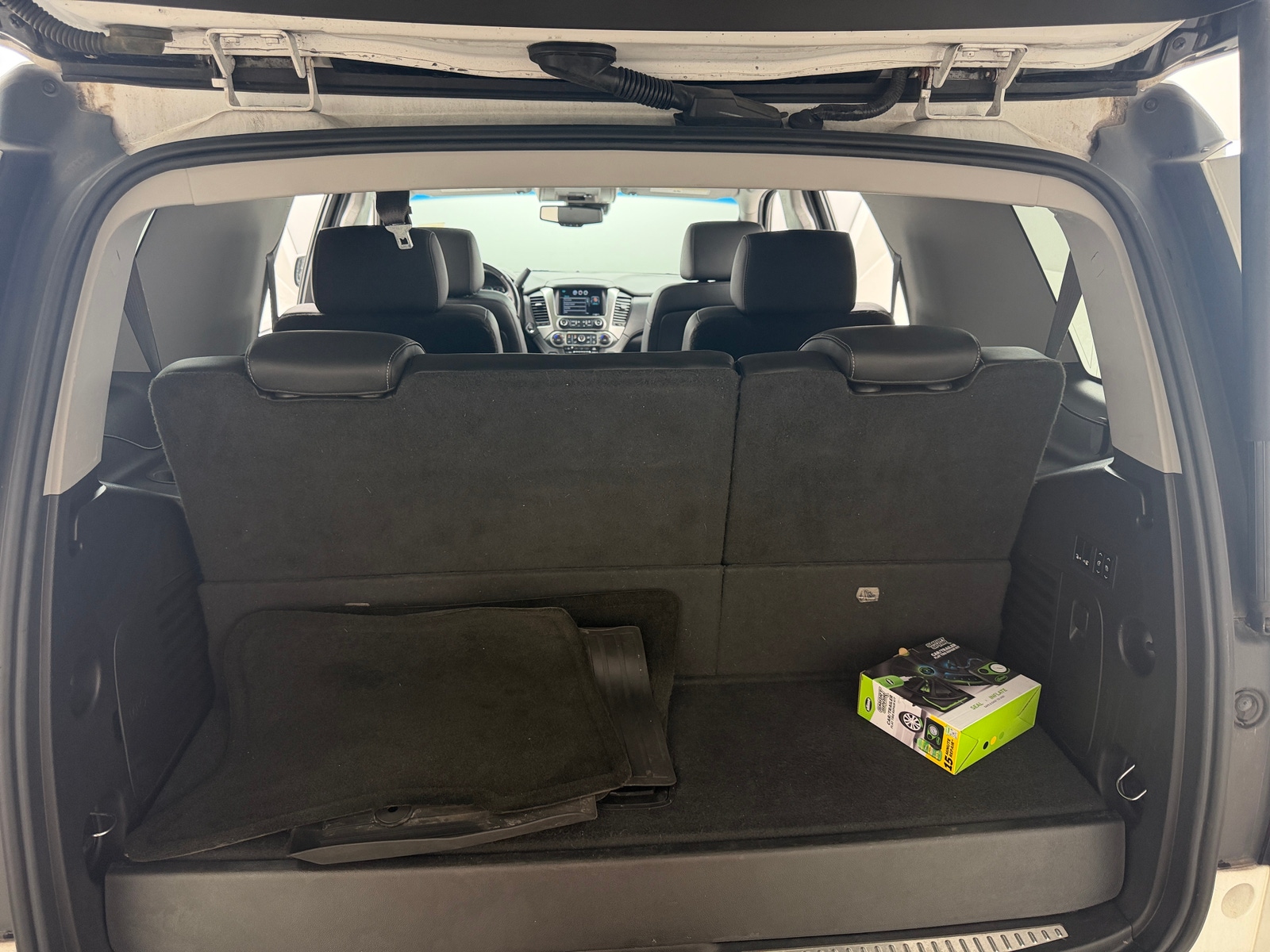 Thumbnail: 2015 Chevrolet Tahoe - 6