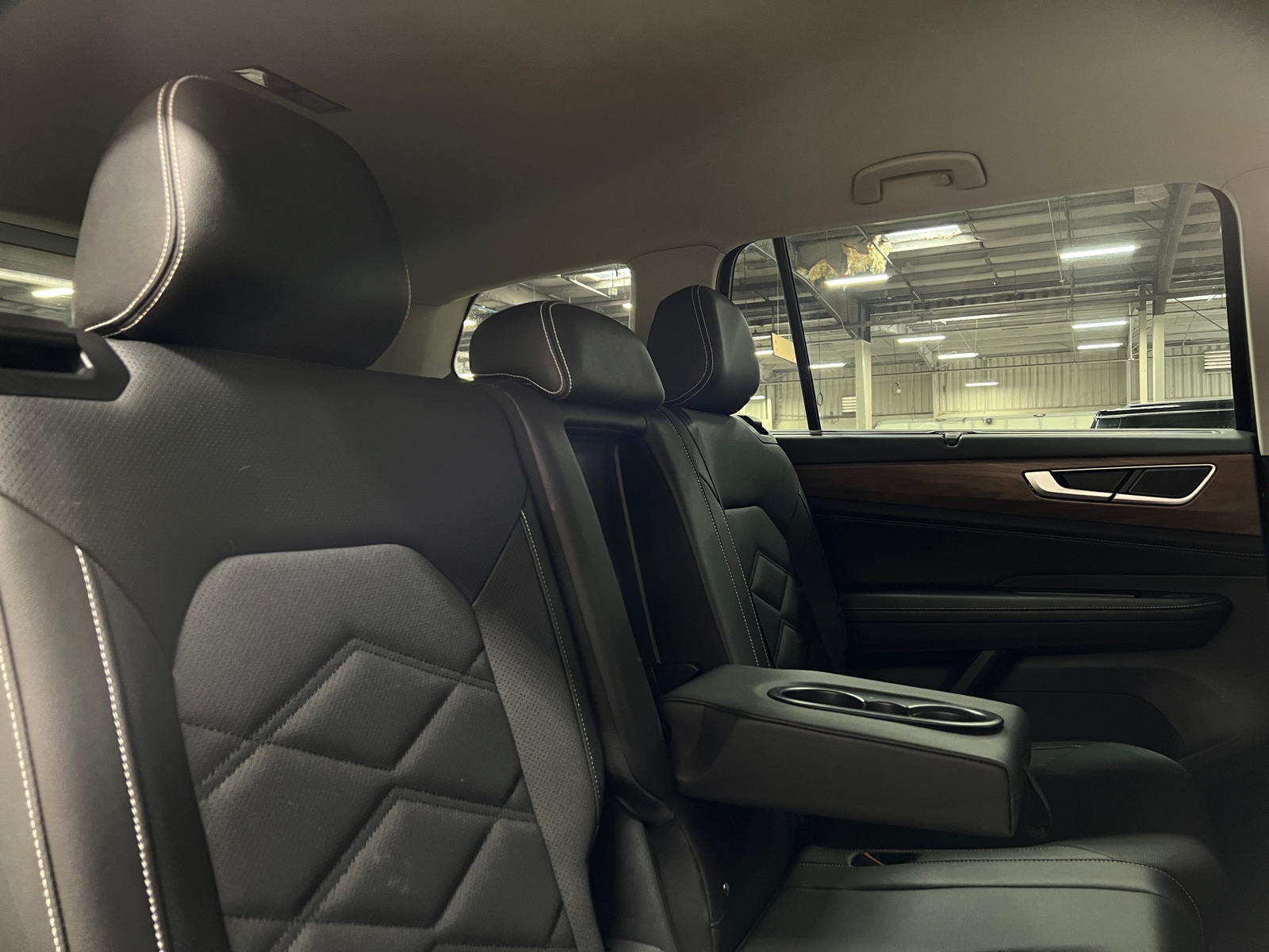 Thumbnail: 2026 Volkswagen Atlas - 6
