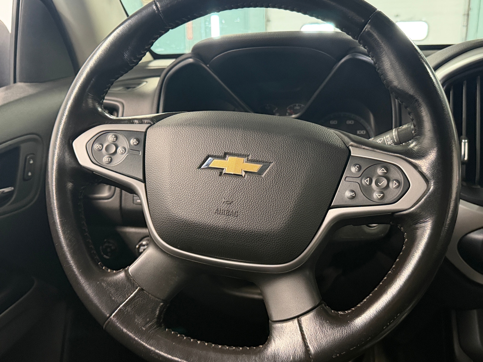 Thumbnail: 2017 Chevrolet Colorado - 5
