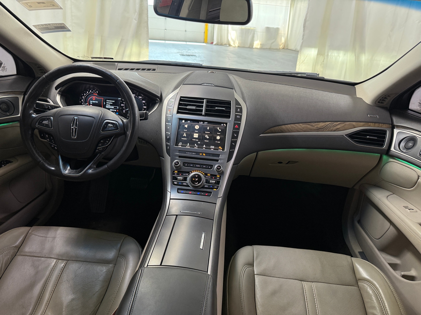 Thumbnail: 2018 Lincoln MKZ - 2