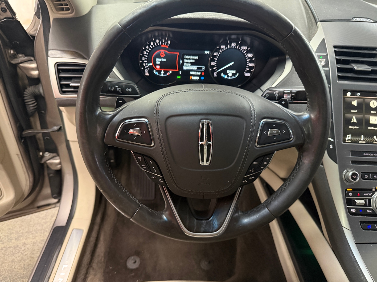 Thumbnail: 2018 Lincoln MKZ - 4