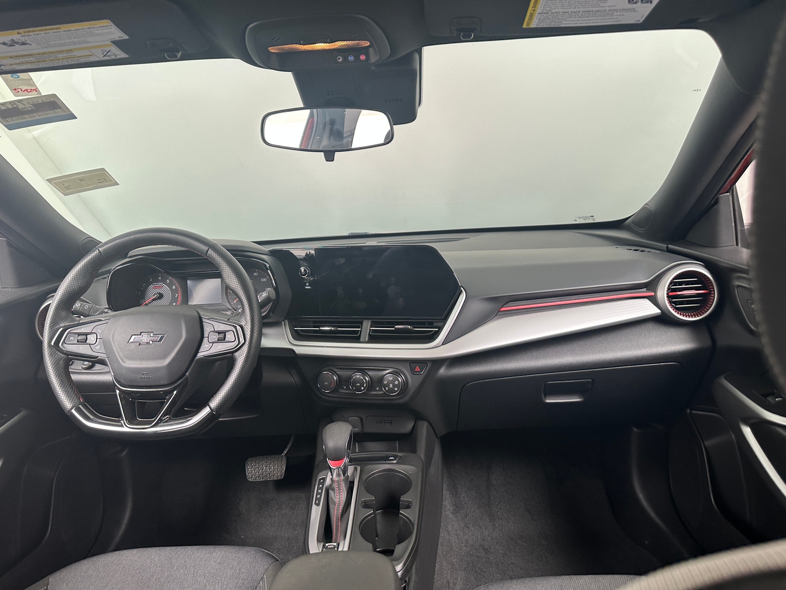 Thumbnail: 2024 Chevrolet Trax - 3