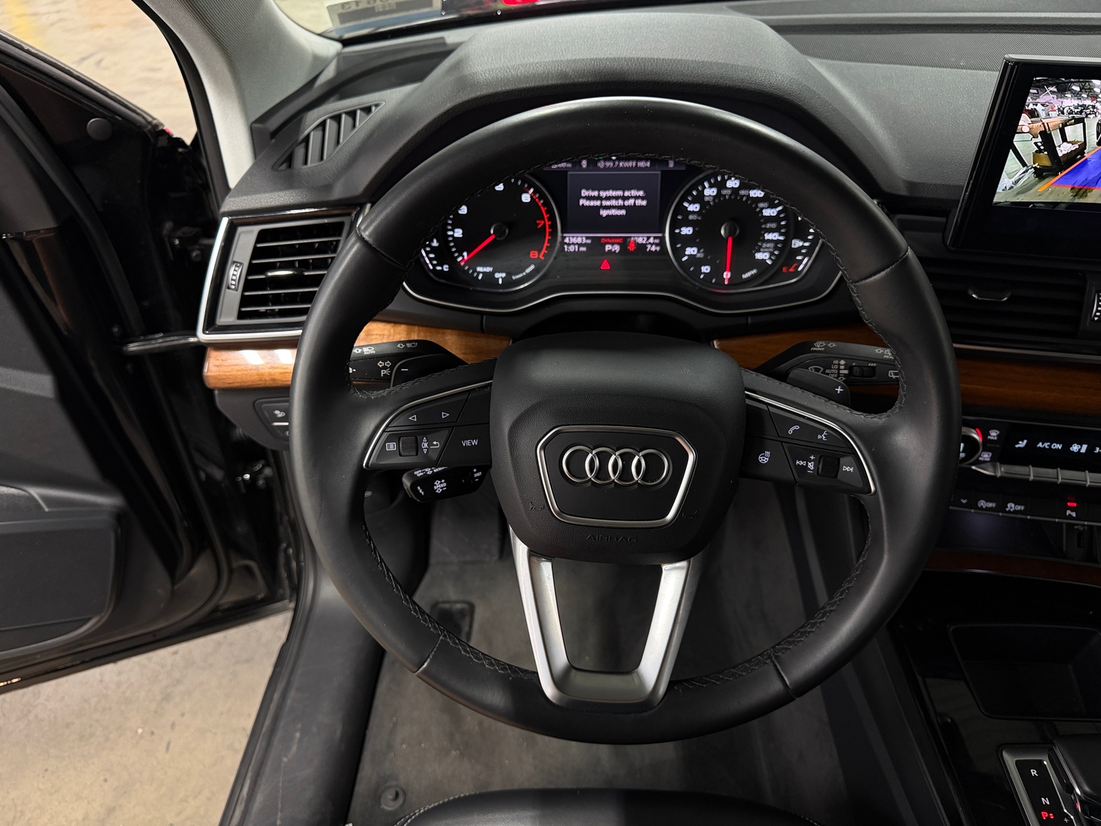 Thumbnail: 2023 Audi Q5 - 4